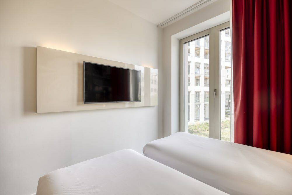 Basic Twin Room