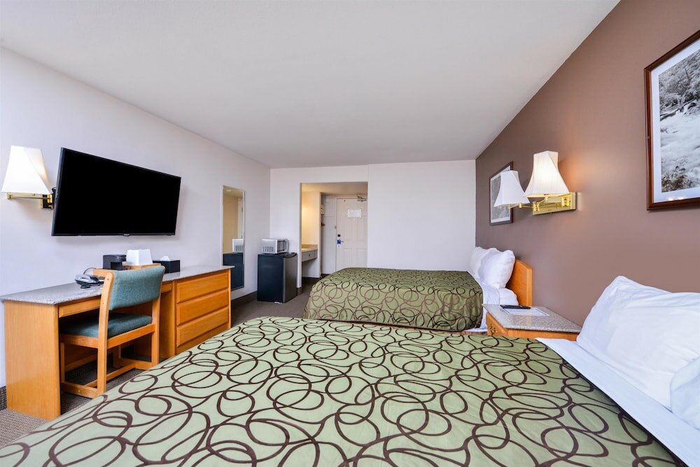 Room, 2 Queen Beds, Smoking