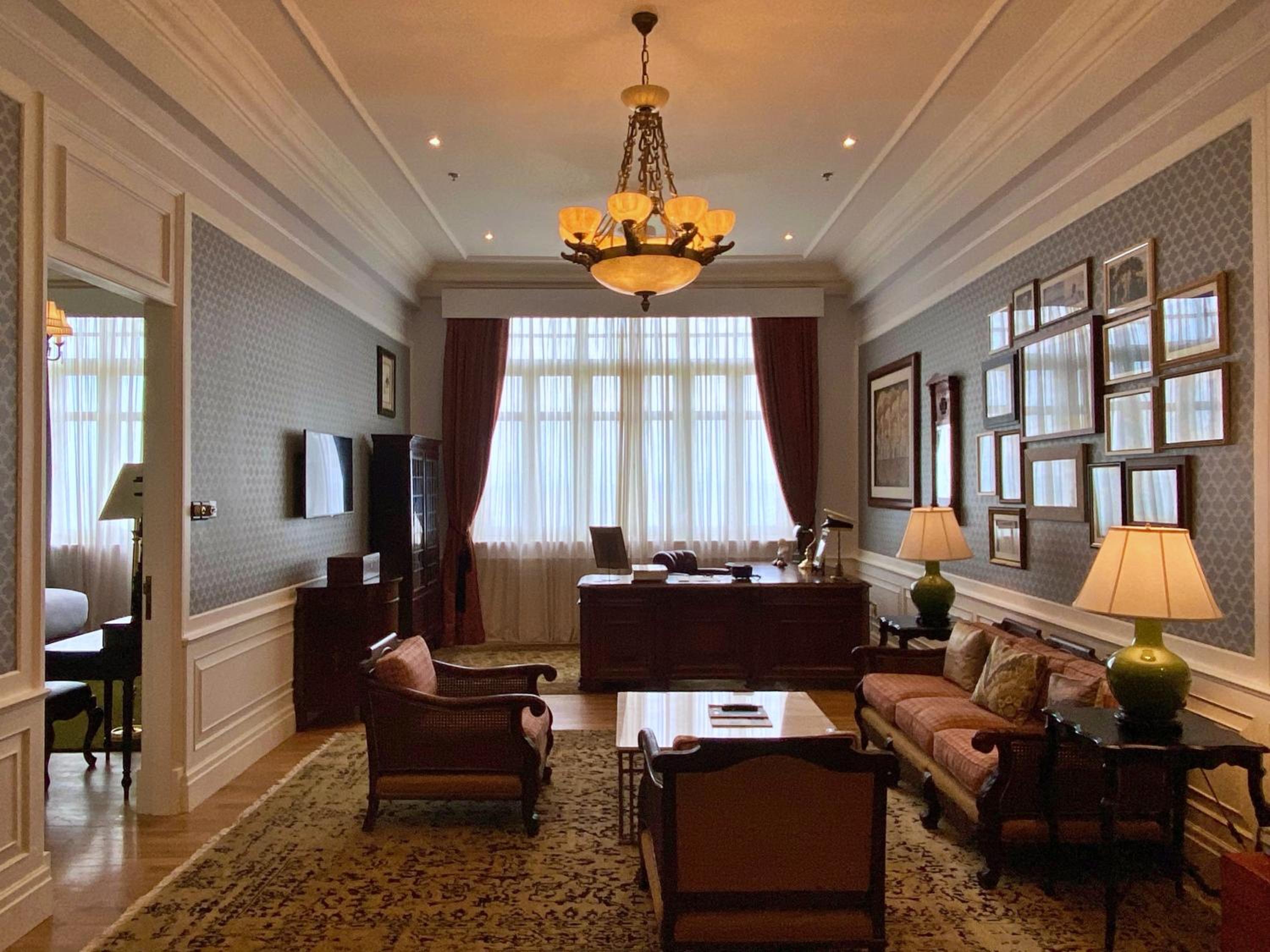 Writers Suite 