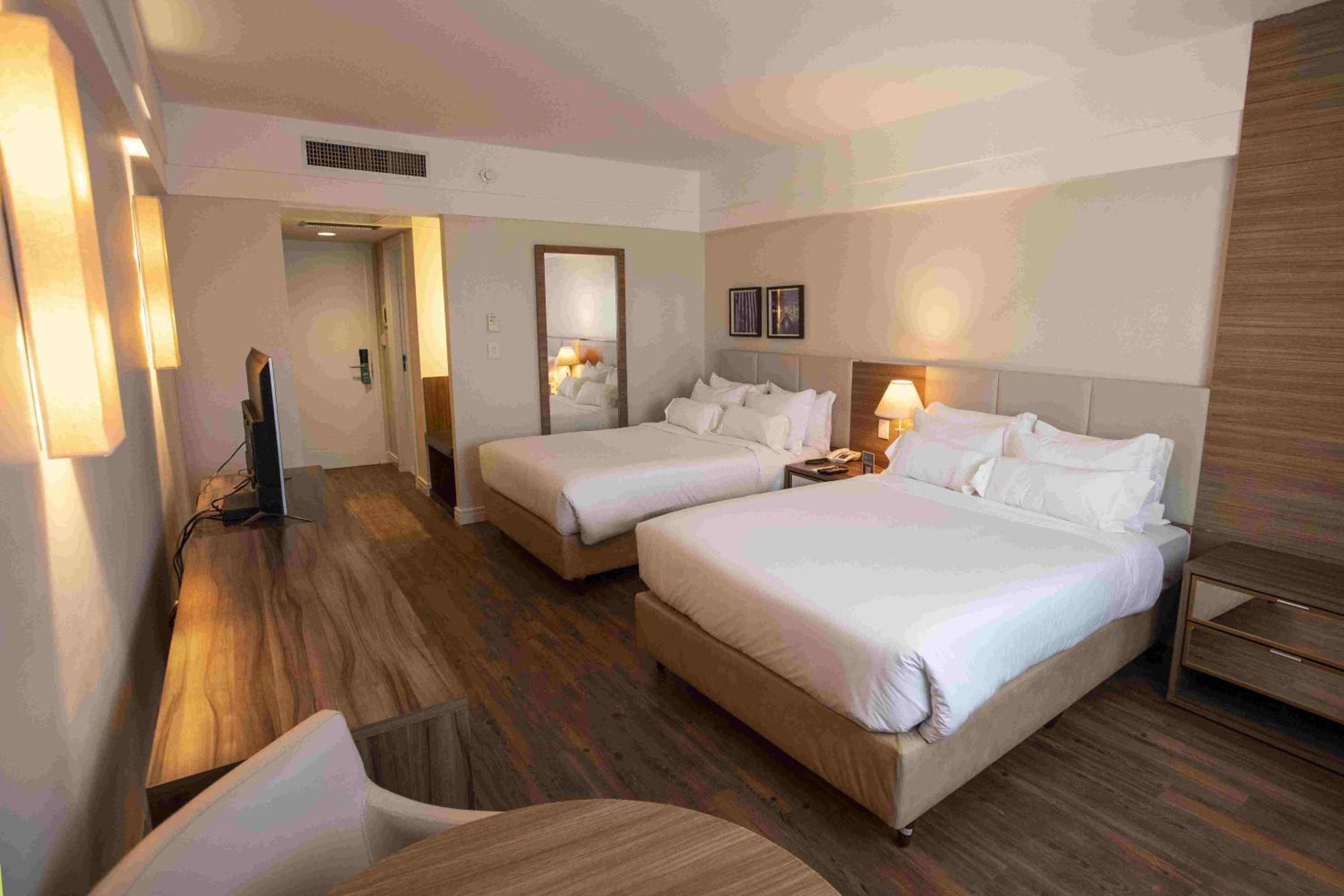 Deluxe Double Room with Balcony and Sea View