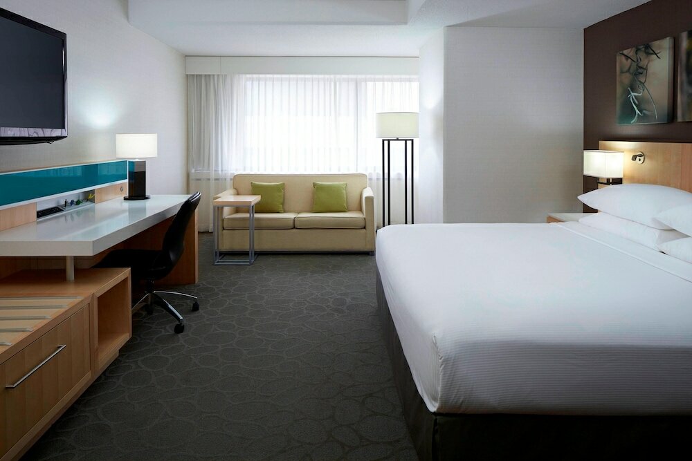 Deluxe Room, 1 King Bed