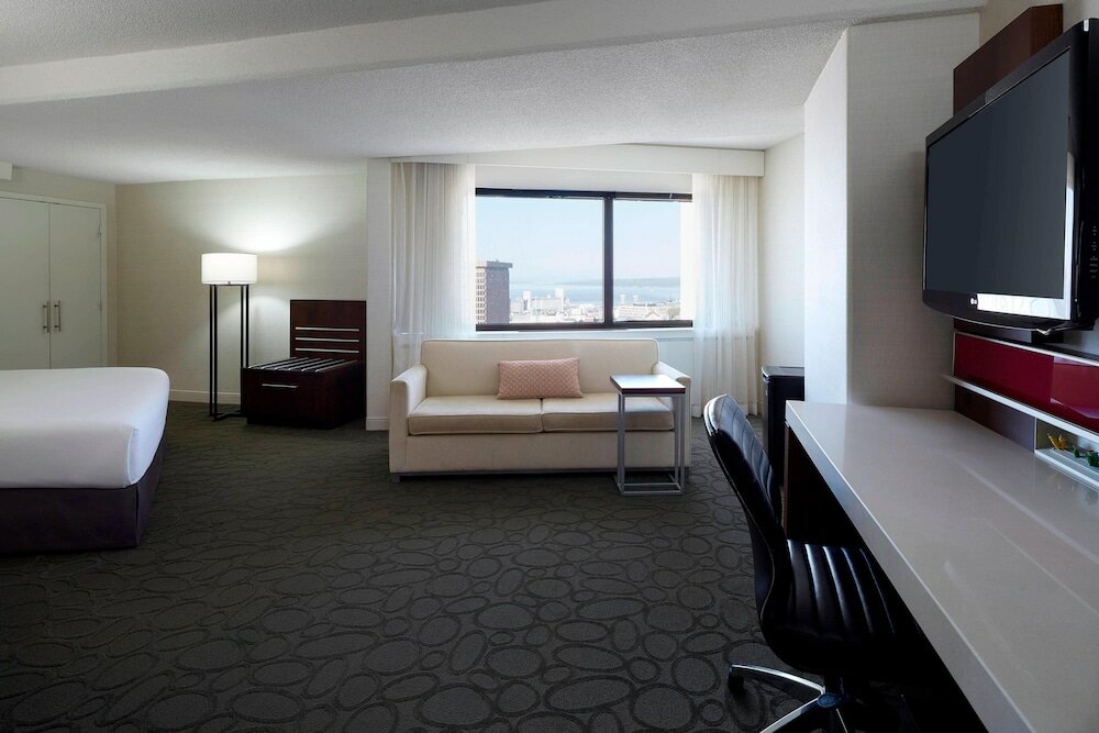 Deluxe Room, 1 King Bed