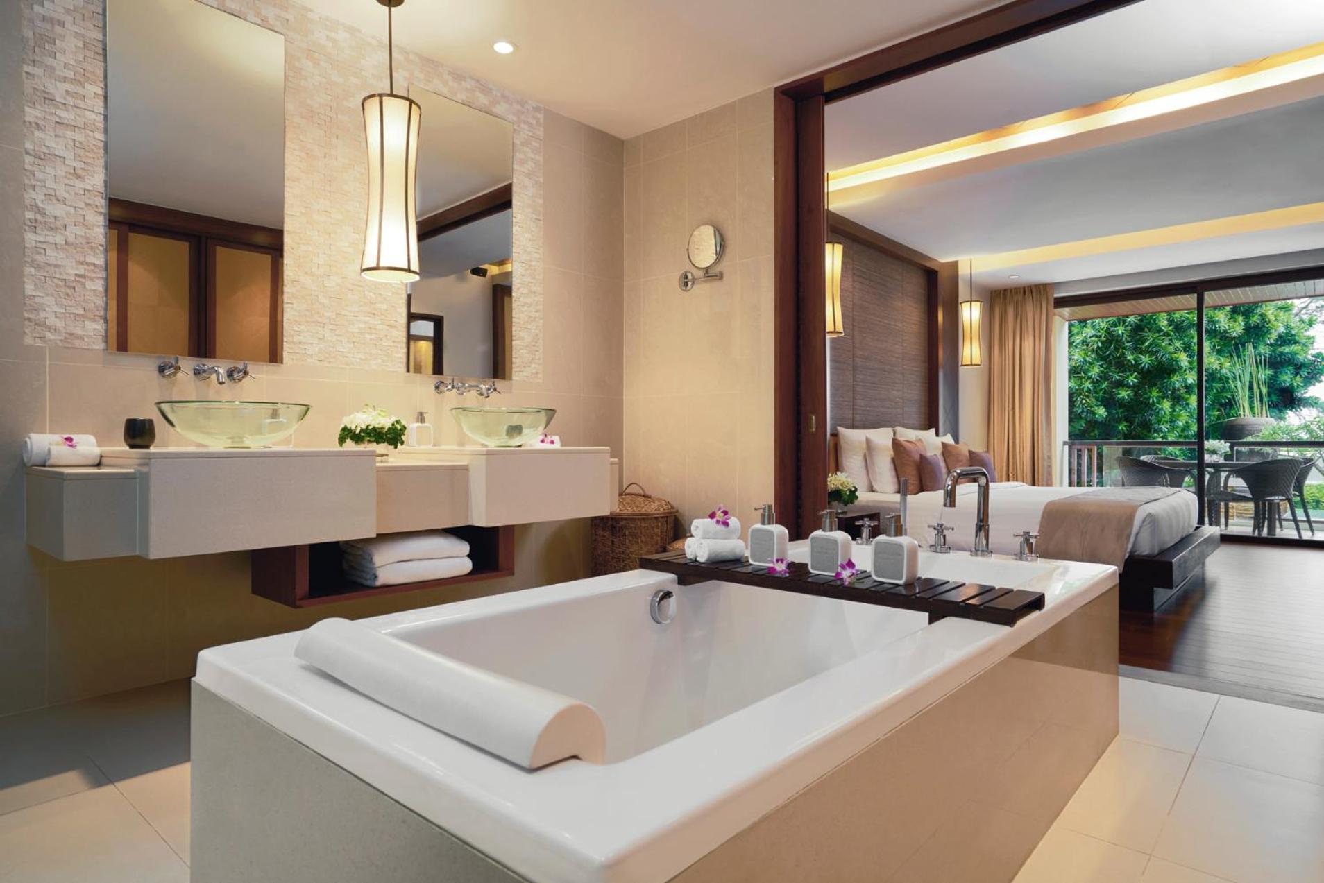 Two-Bedroom Seaview Pool Suite 