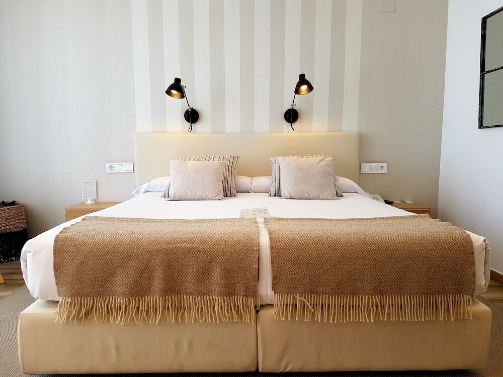 Deluxe Double or Twin Room, Sea View