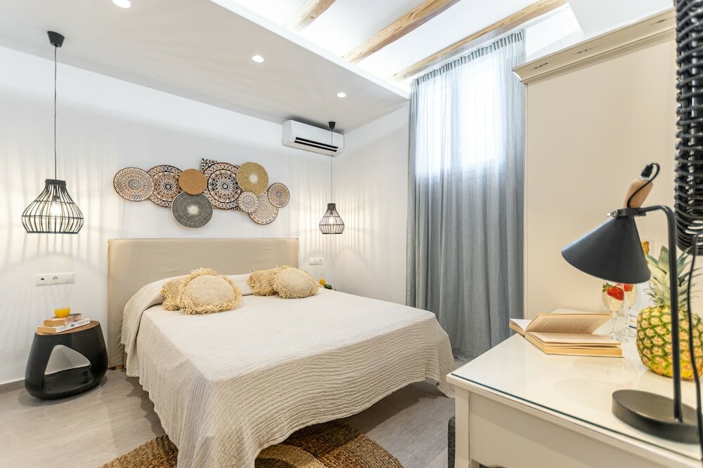 Grand Suite, 3 Bedrooms, Private Pool, Partial Sea View