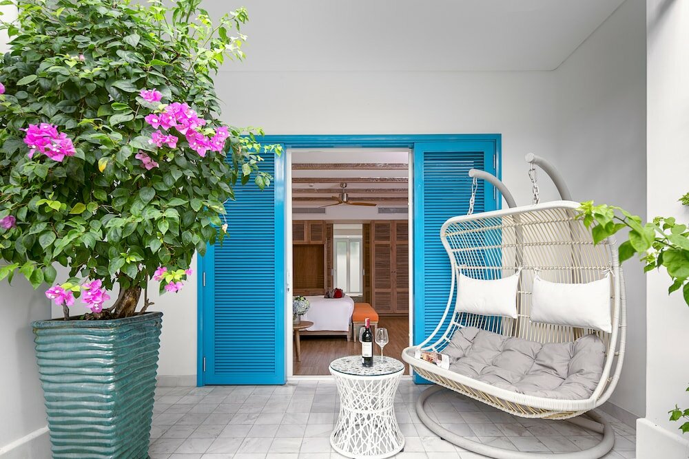Junior Suite King Room, Terrace, Pool Side