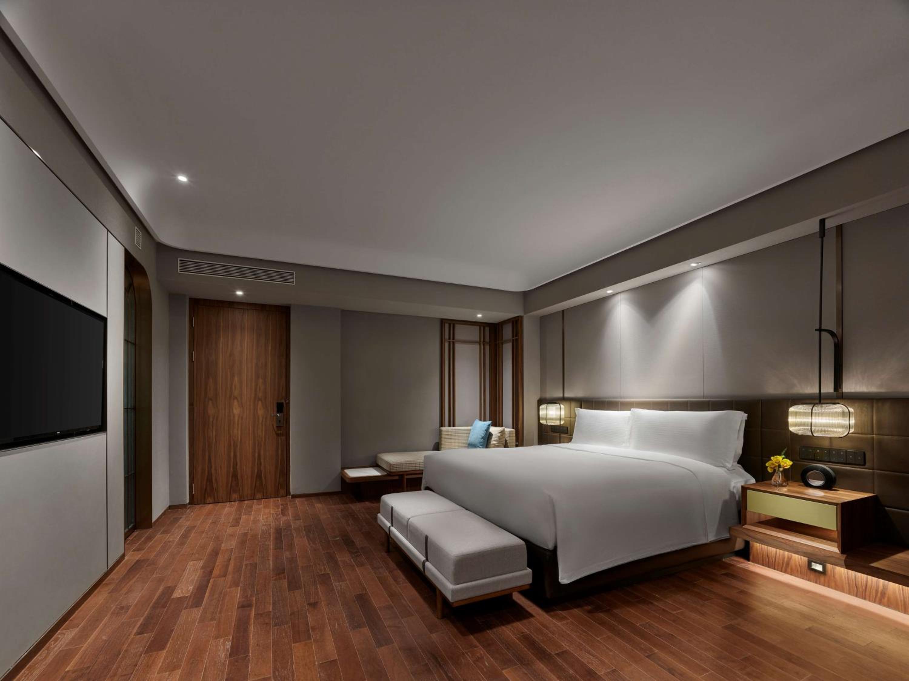 Executive King Room