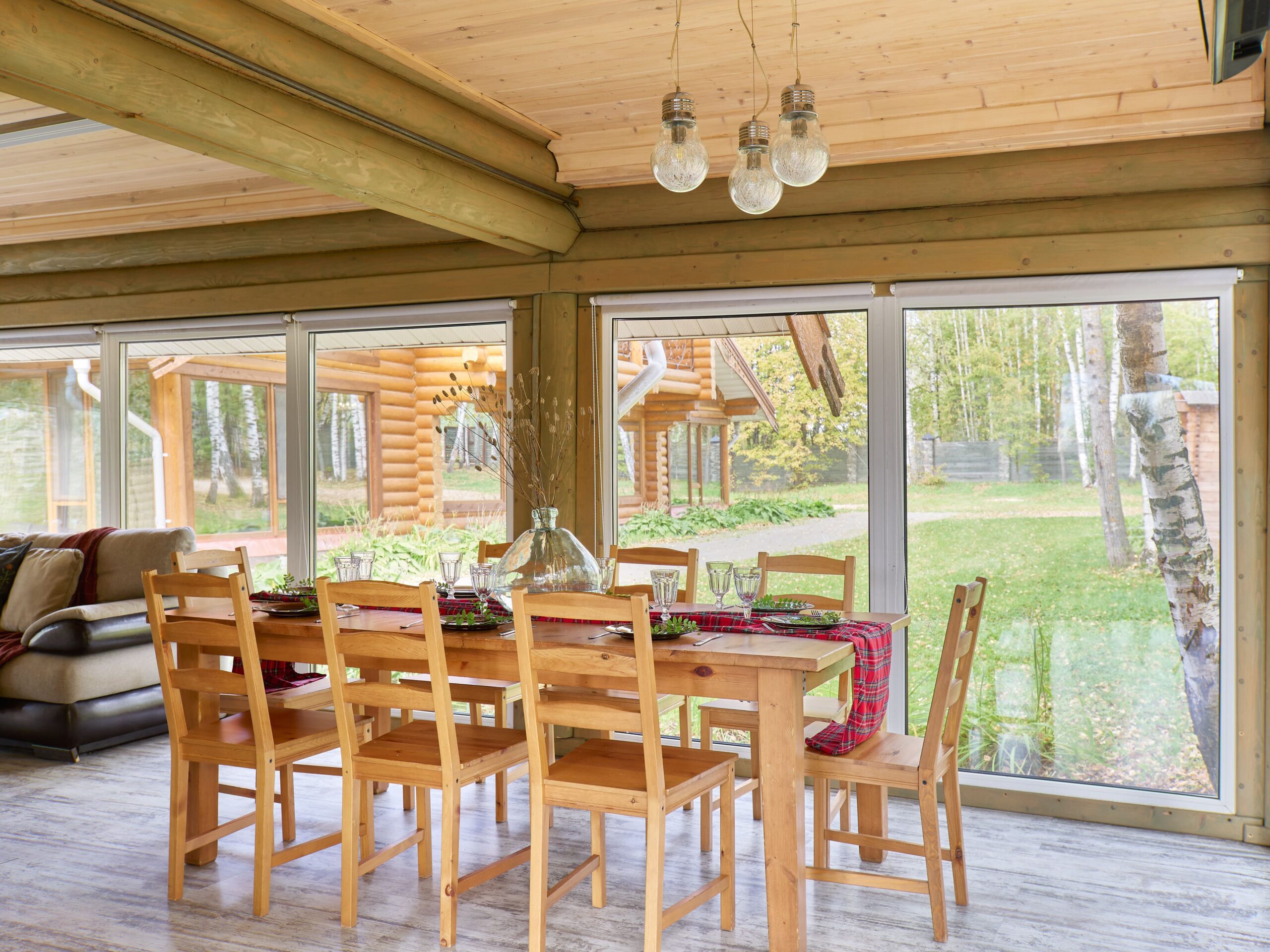 Дом с баней у озера