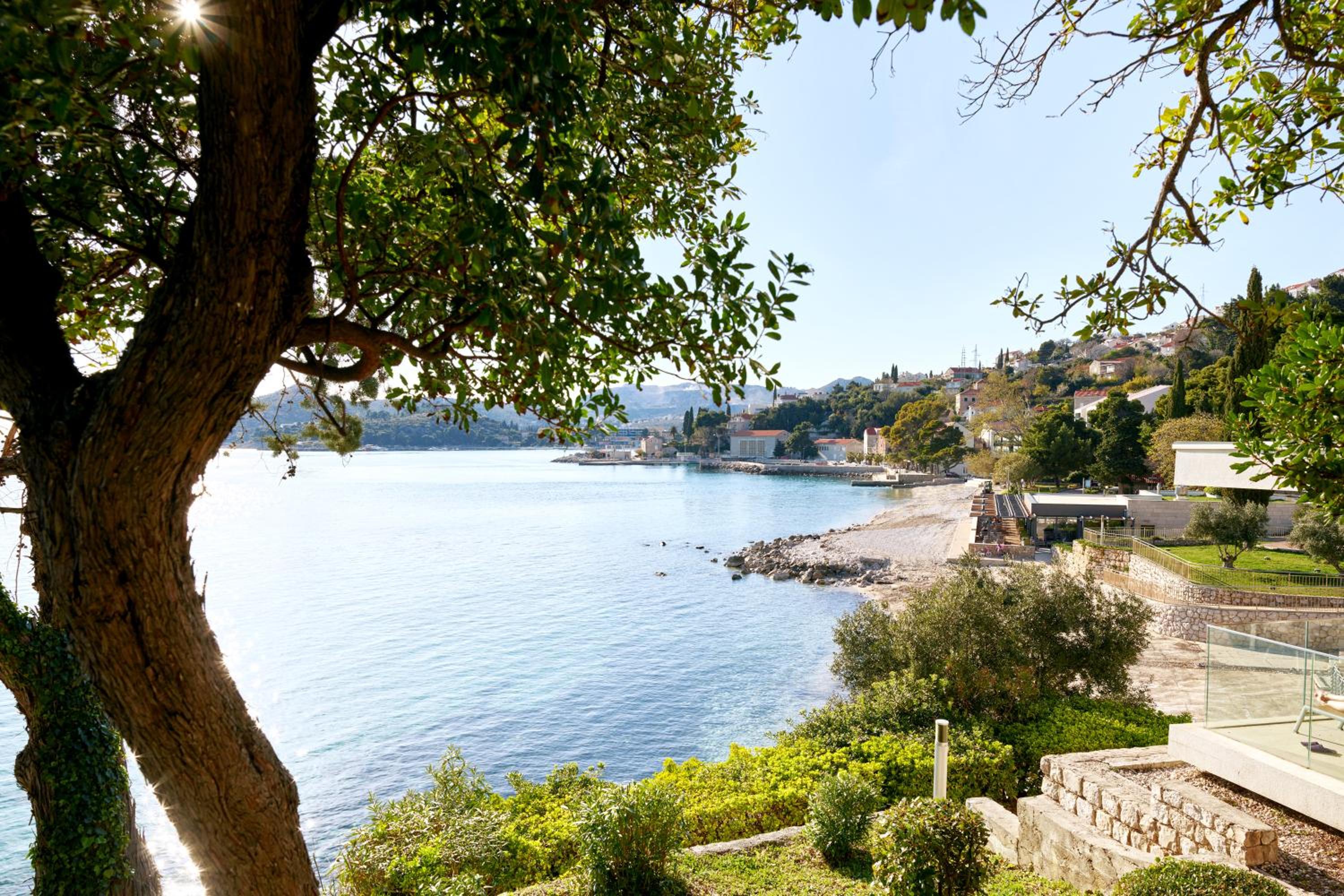 Detached Villa - Premium Beachfront Apartment