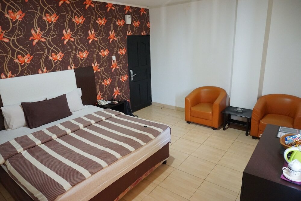 Junior Suite, 1 Queen Bed, Non Smoking