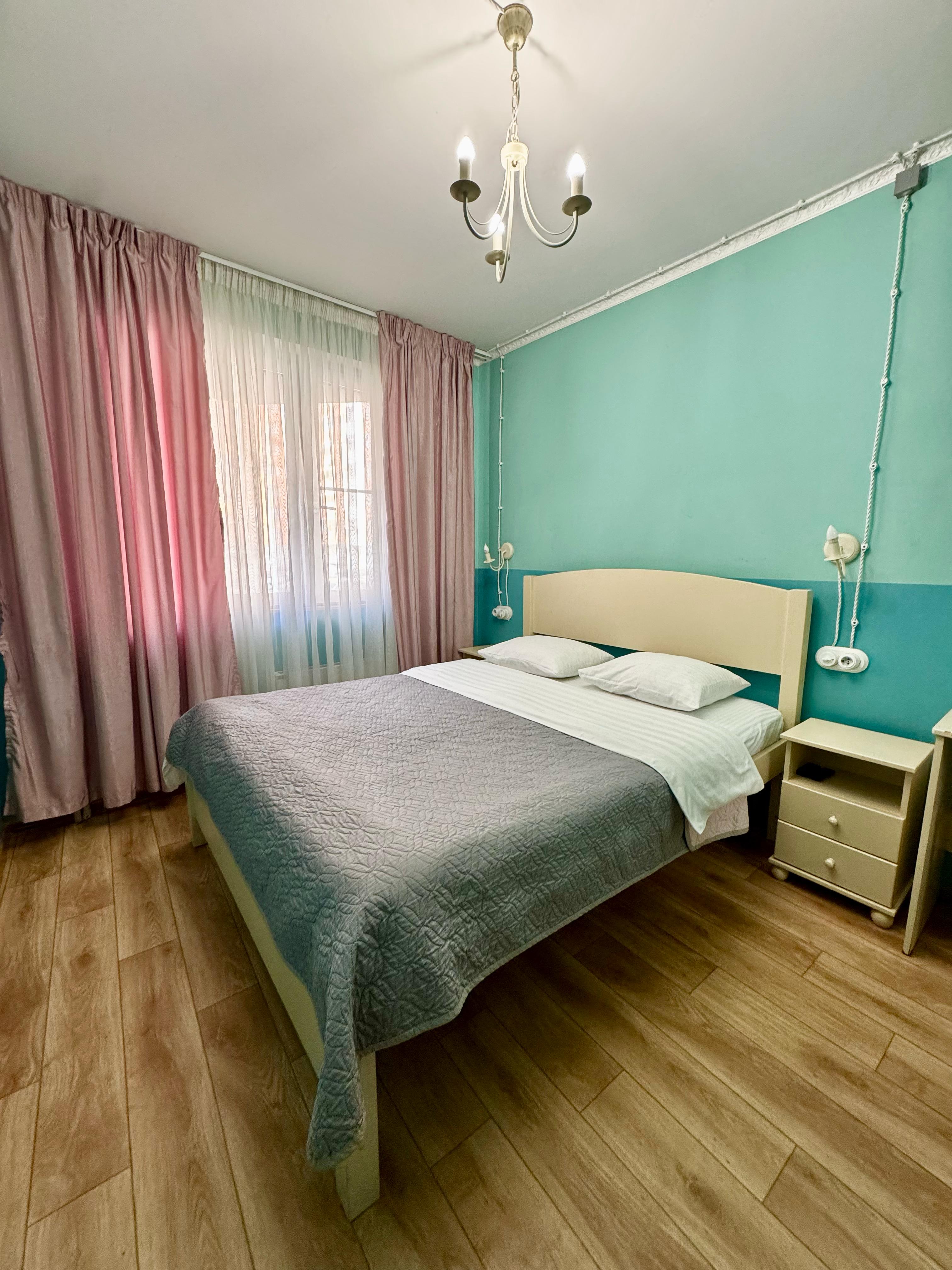 Большой двухместный номер с 1 кроватью