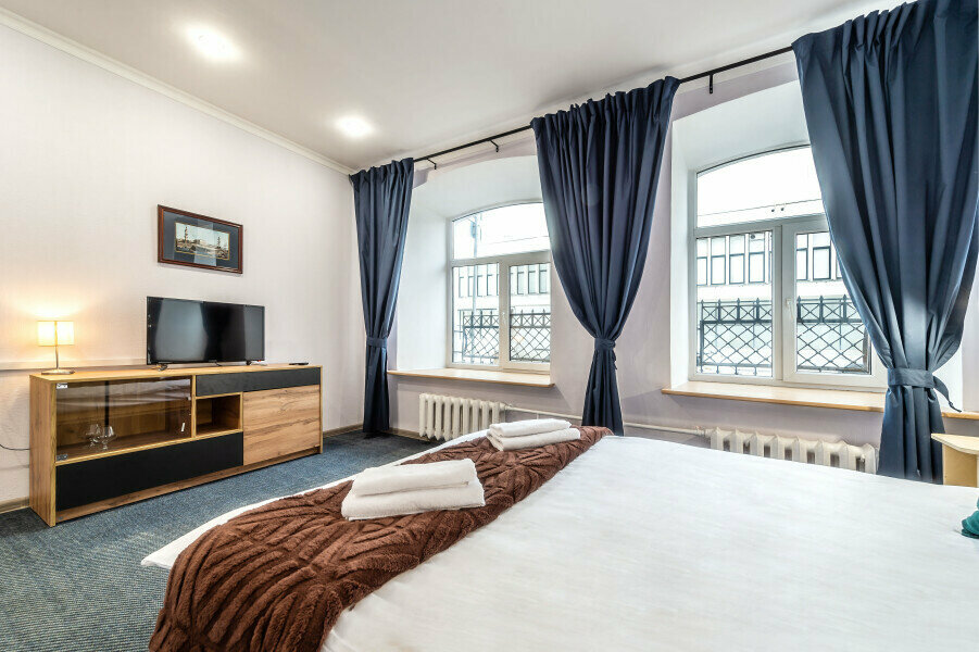 Двухместная комната "Комфорт" с 1 двуспальной кроватью и с собственной ванной комнатой