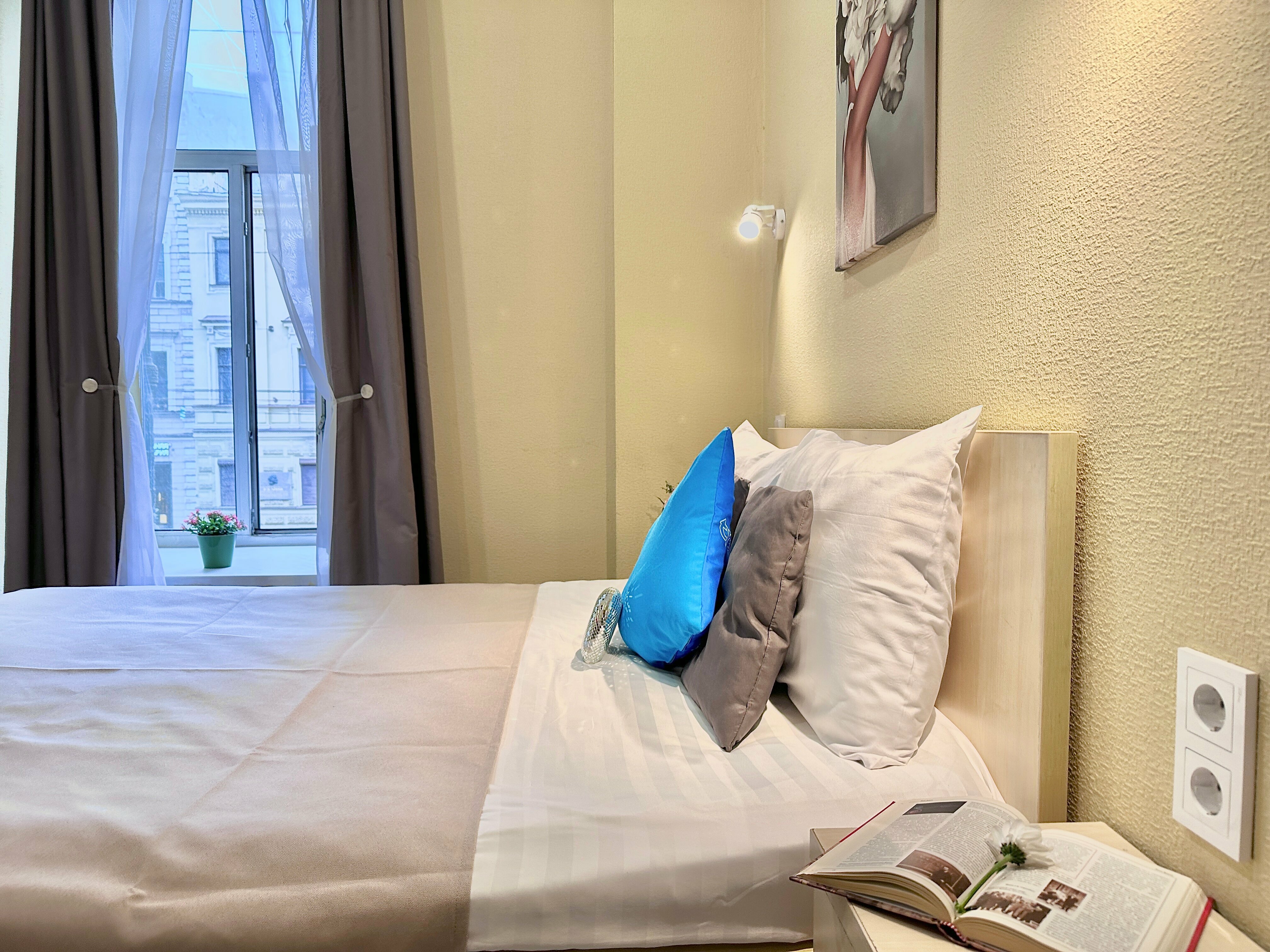 Улучшенный номер с кроватью размера «queen-size»