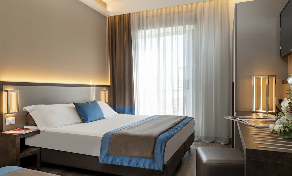 Deluxe Double or Twin Room