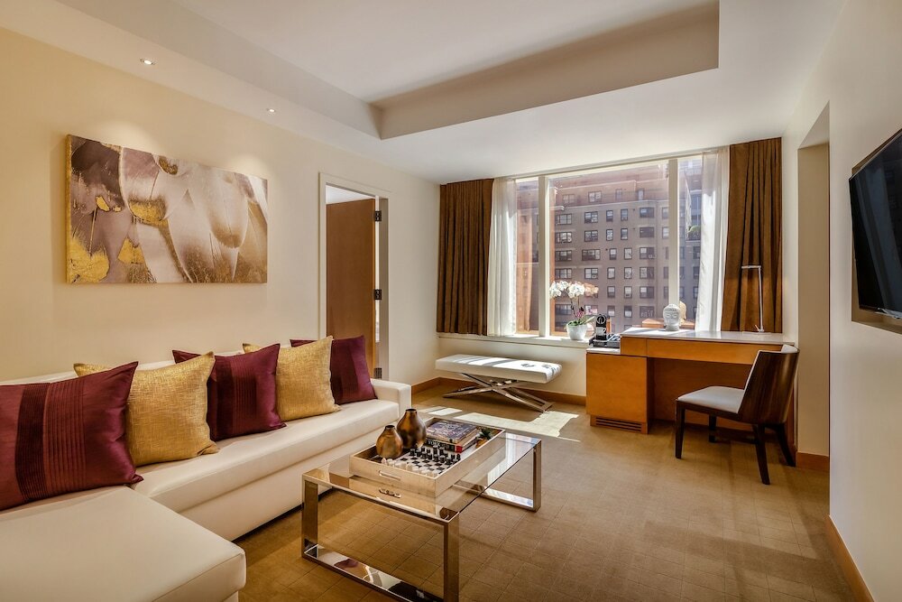 Deluxe Suite, Multiple Beds