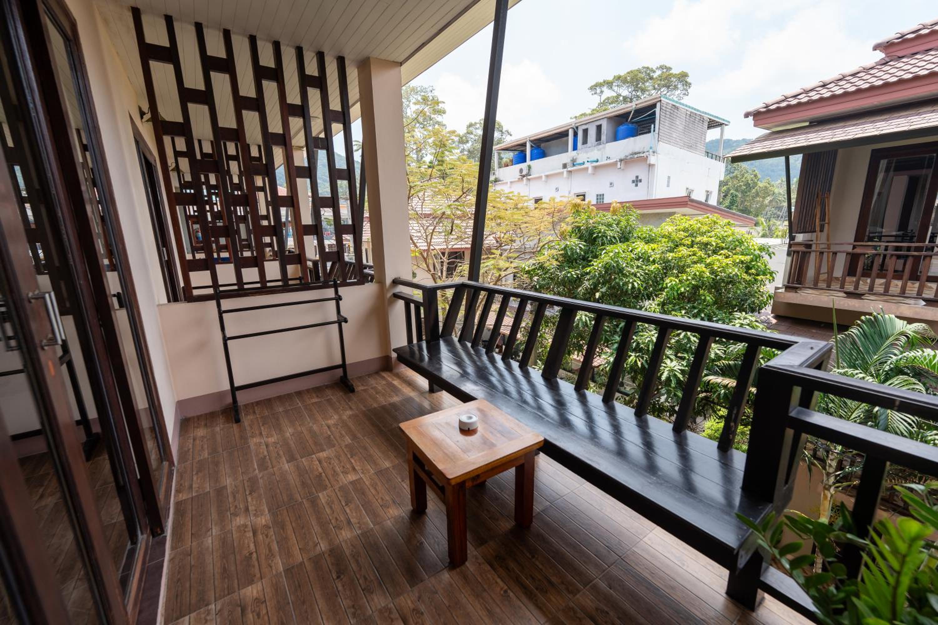 Superior Double Room - Street Side Building