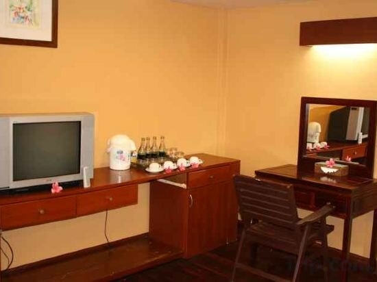 Family Budget Room (No Balcony)
