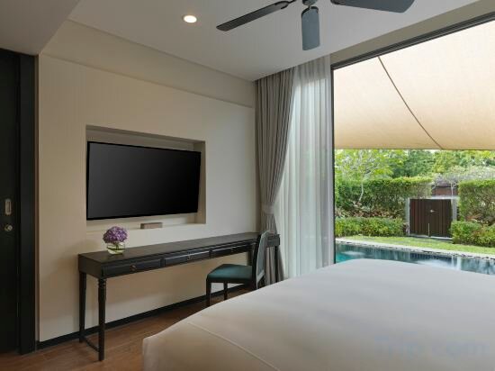 Two Bedroom Pool Suite