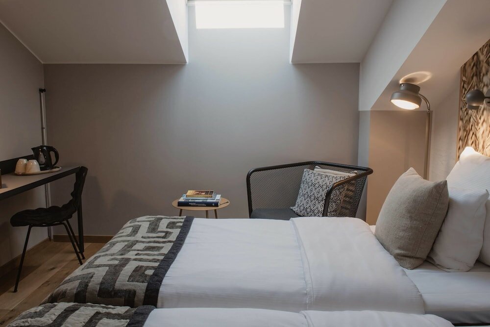 Standard Room, 1 Double Bed, Non Smoking (No View )