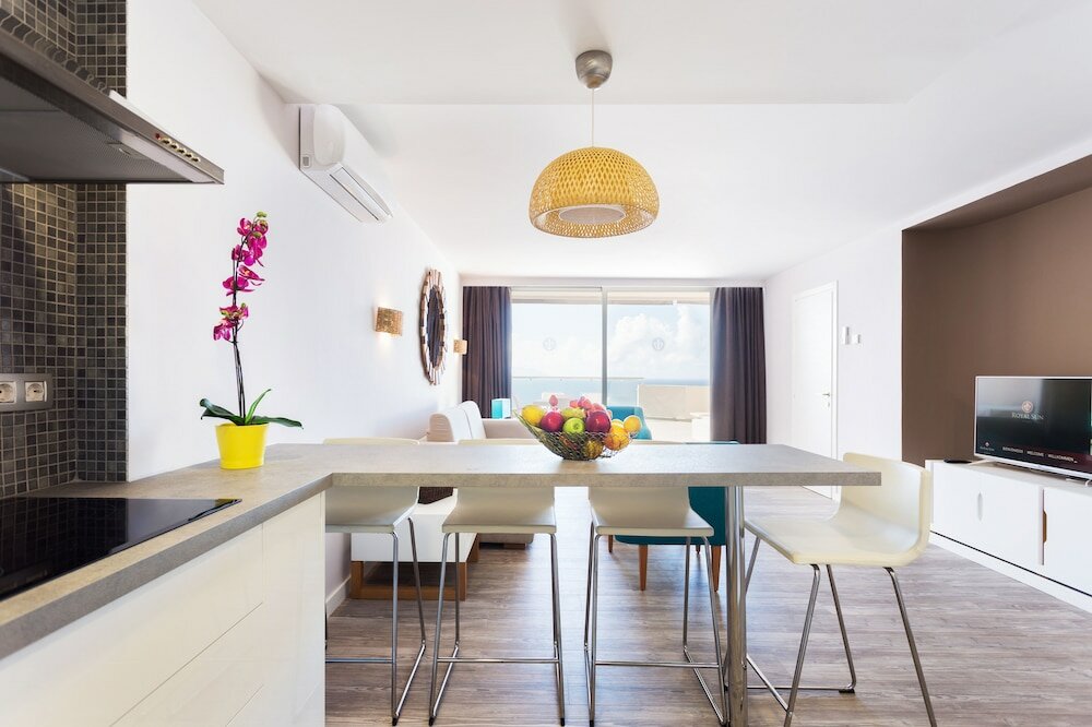 Luxury Apartment, 1 Bedroom, Sea View