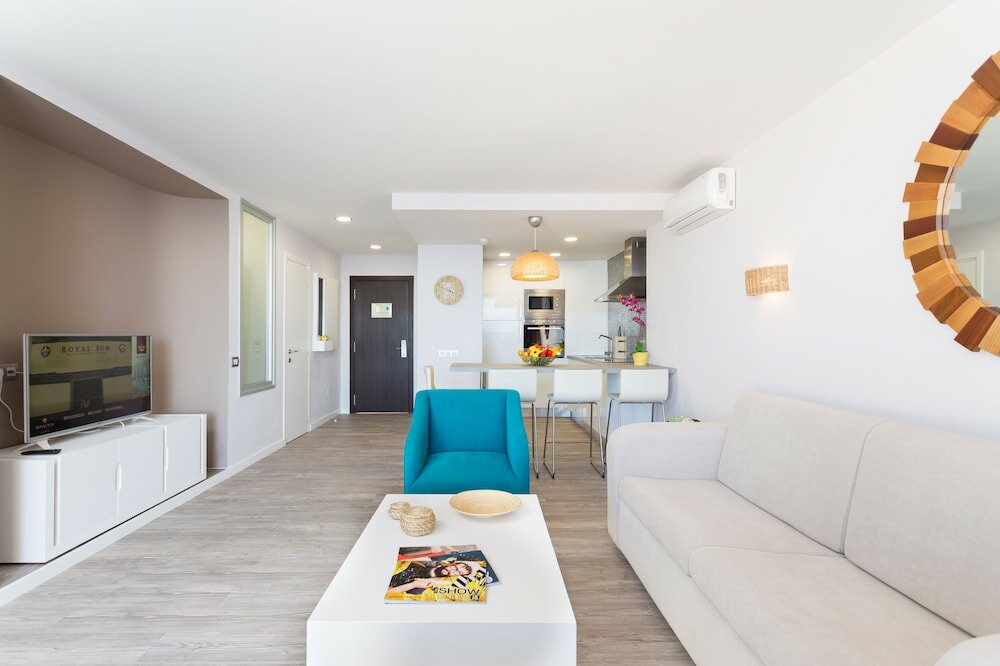 Luxury Apartment, 1 Bedroom, Sea View