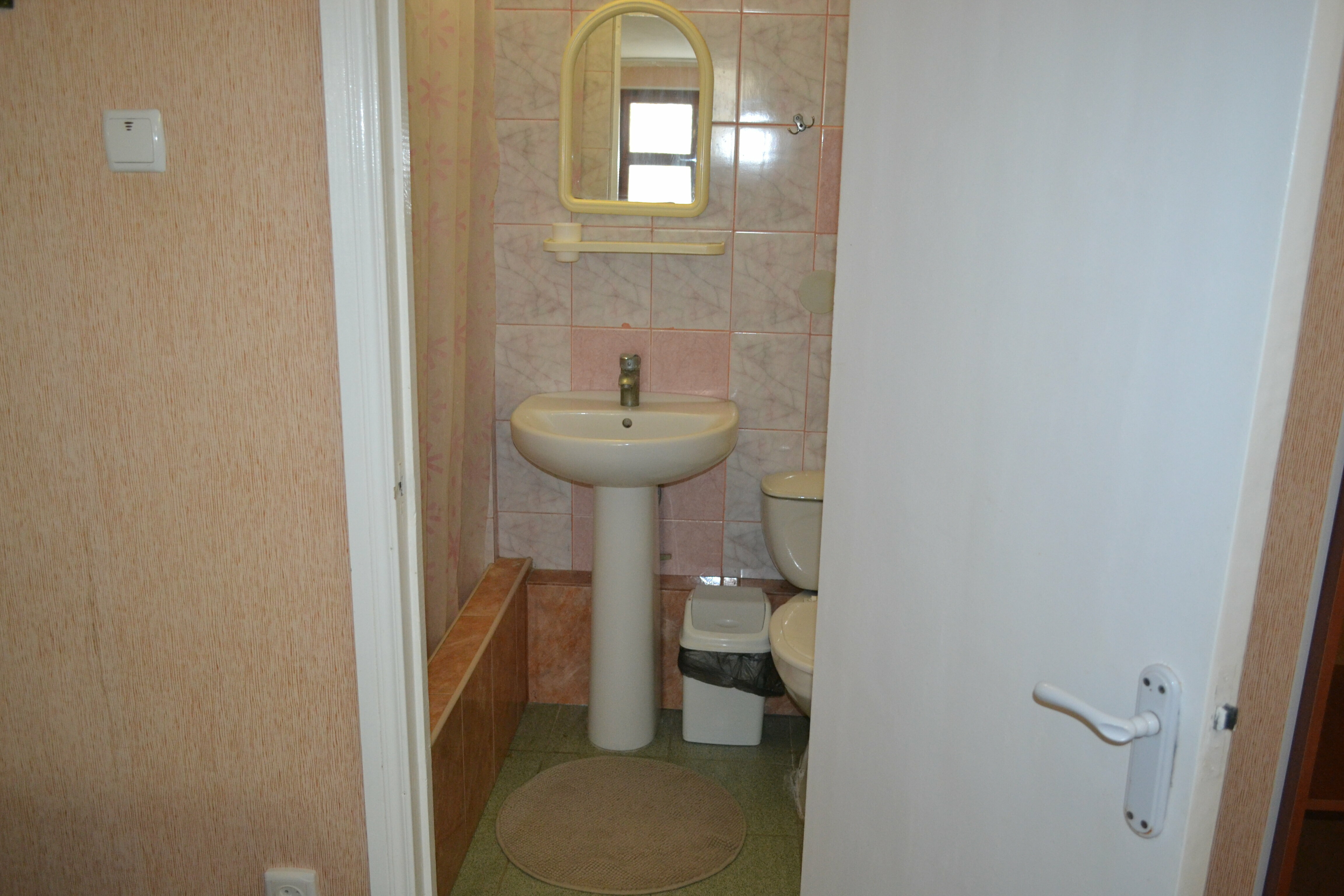 Четырехместный номер с видом на сад