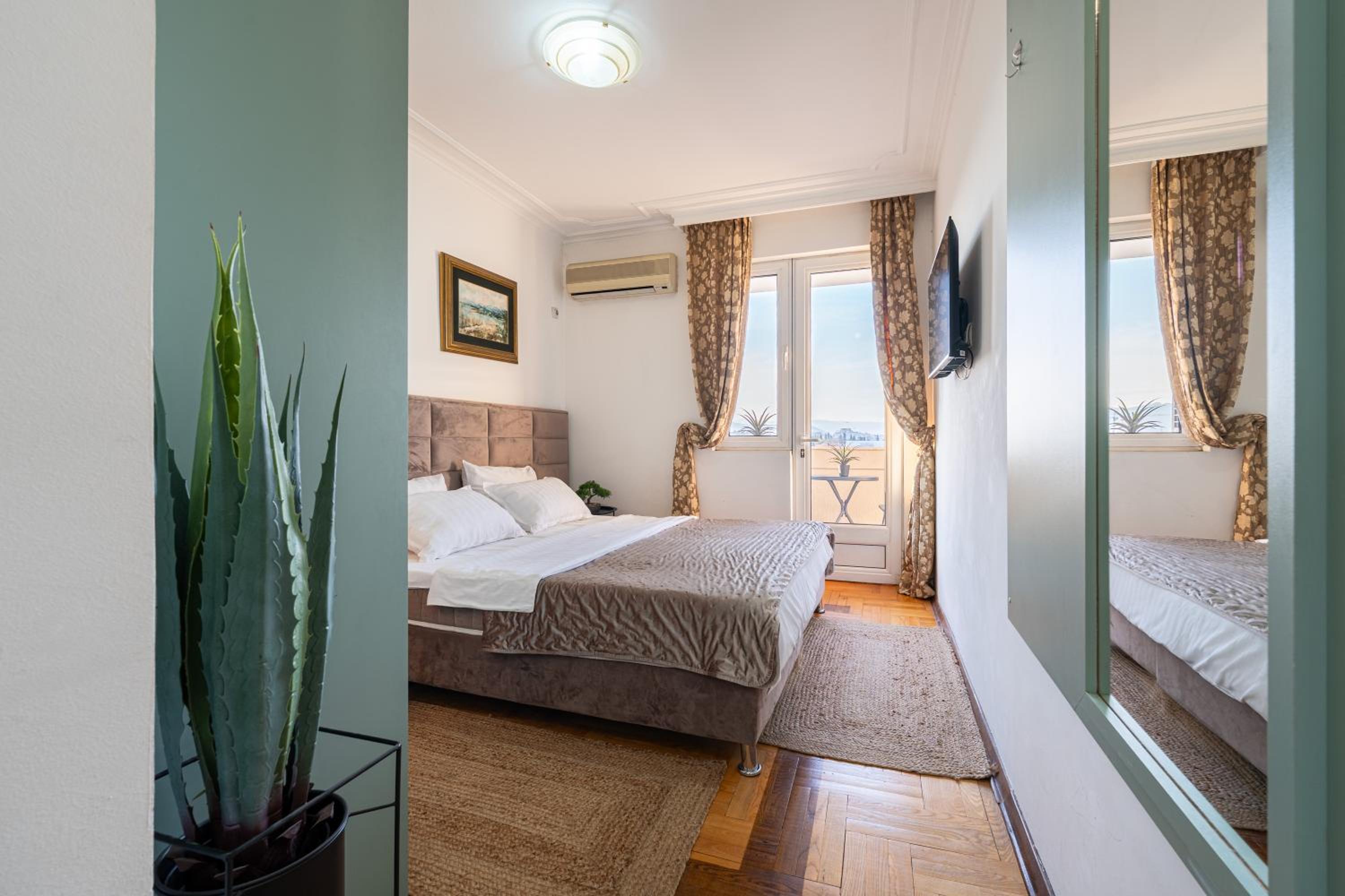 Double or Twin Room with Balcony