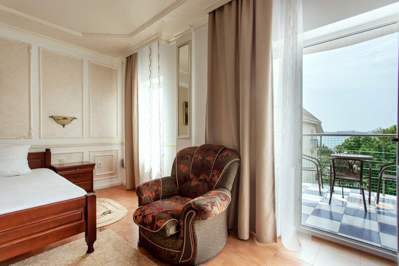 Номер студия с балконом 3 этаж