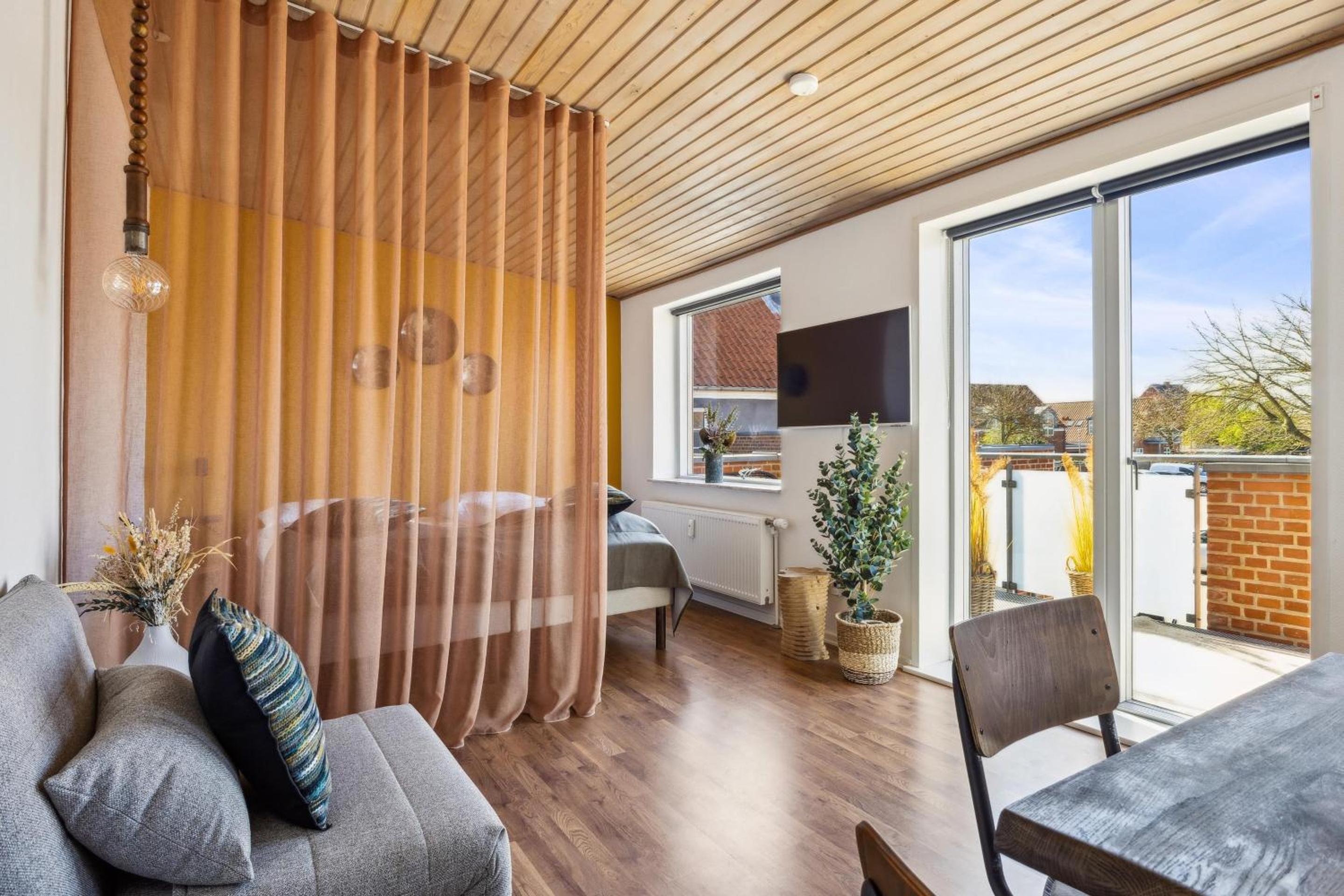 Apartment with Balcony