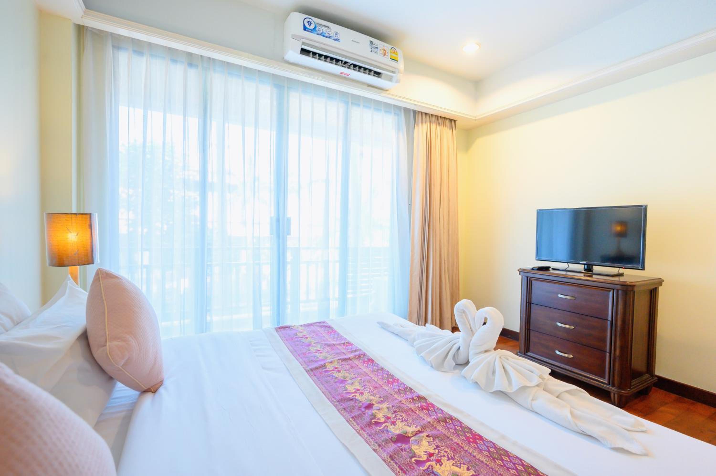 One-Bedroom Suite