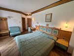 Deluxe Double or Twin Room with Mountain View в Alpen Hotel Panorama