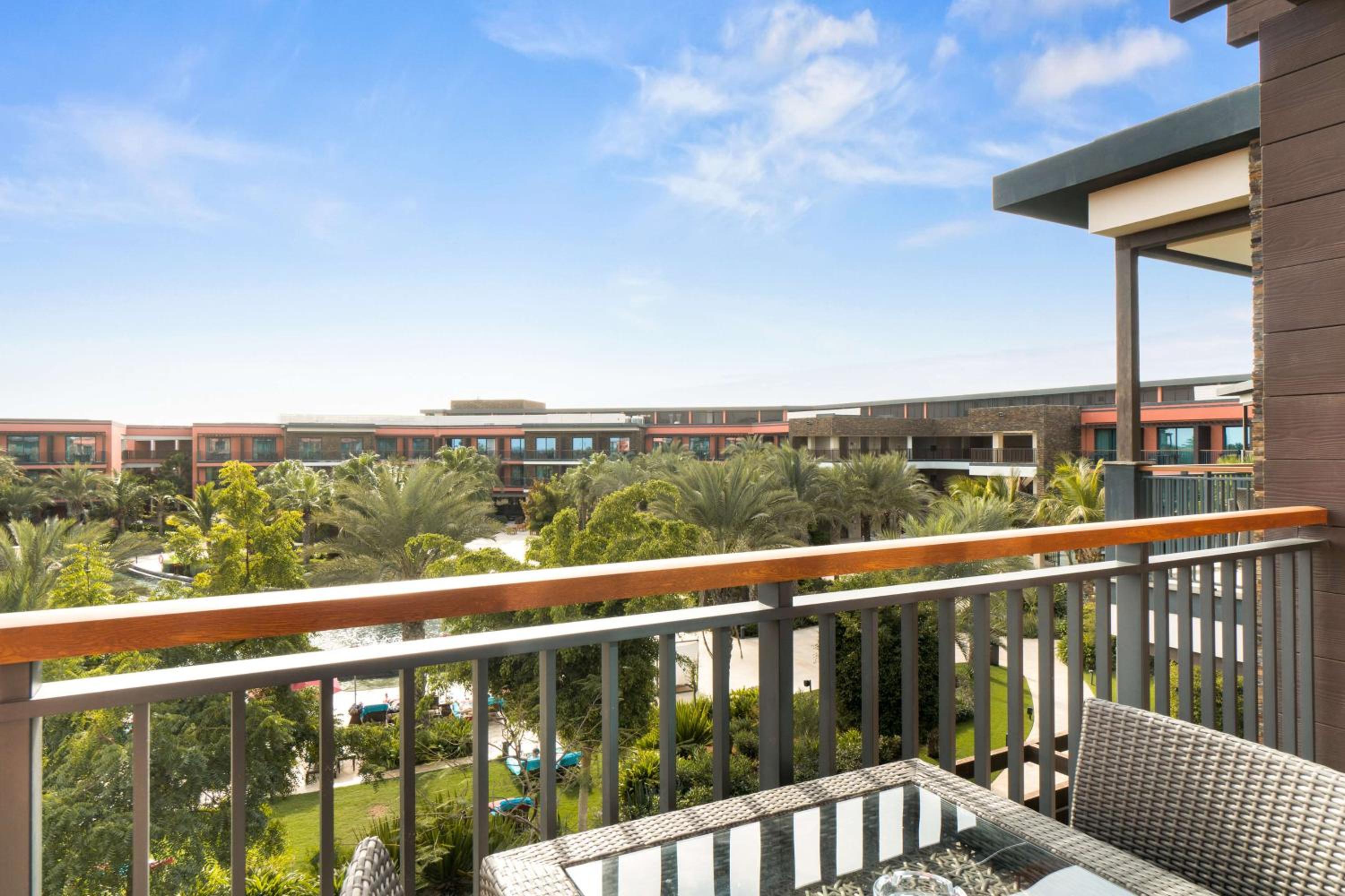 Superior King Room with Pool View