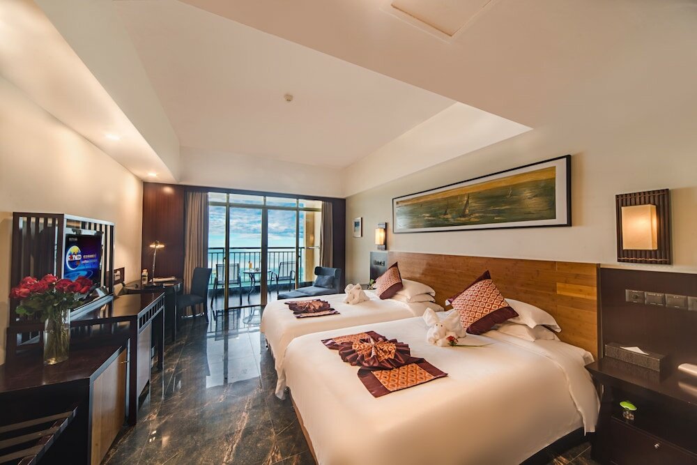 180 degrees Super ocean view twin bed room