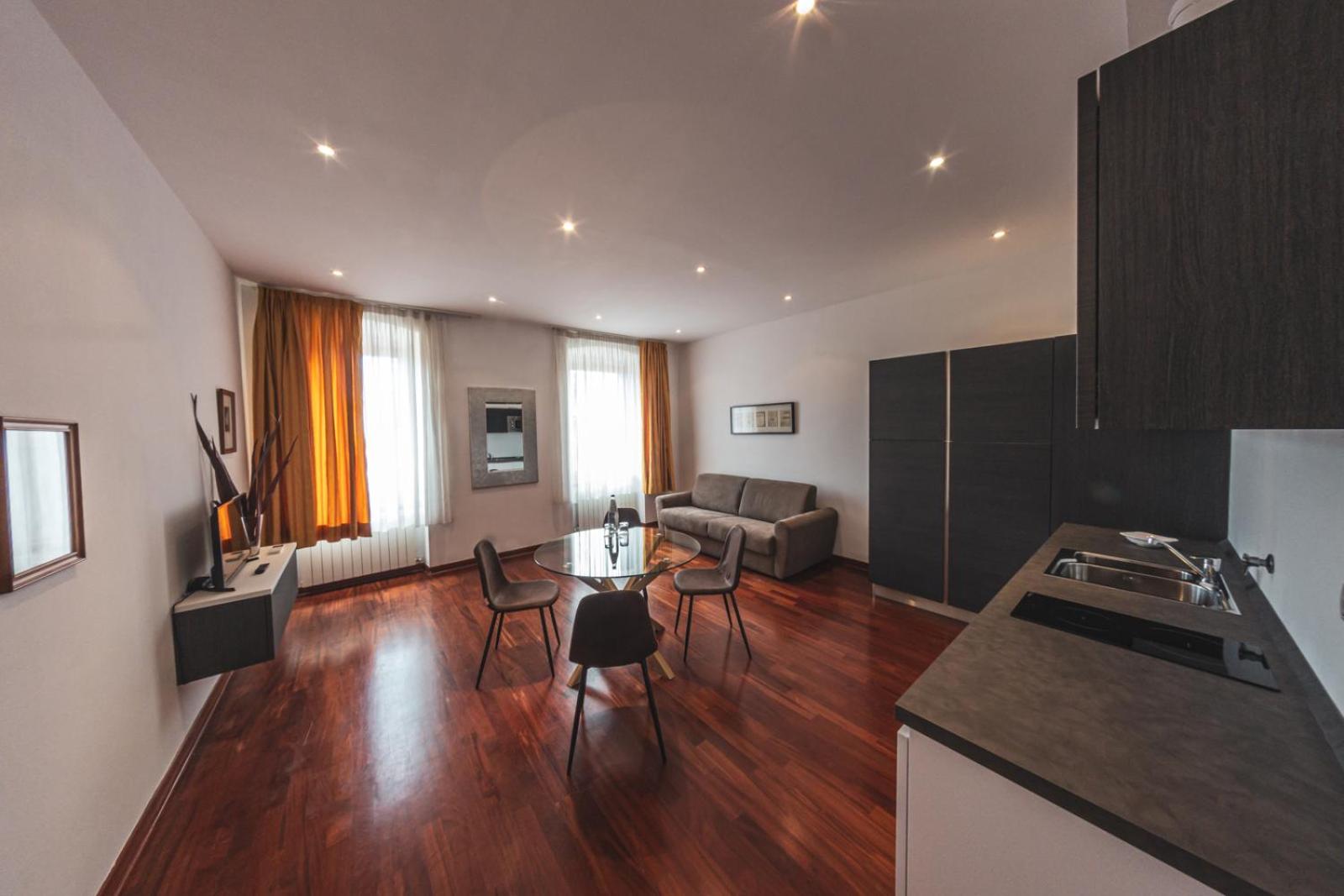 One-Bedroom Apartment