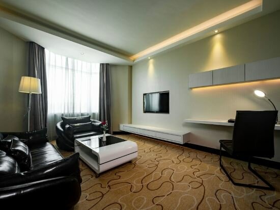 Promenade Superior King Suite With Club Lounge Access - City View