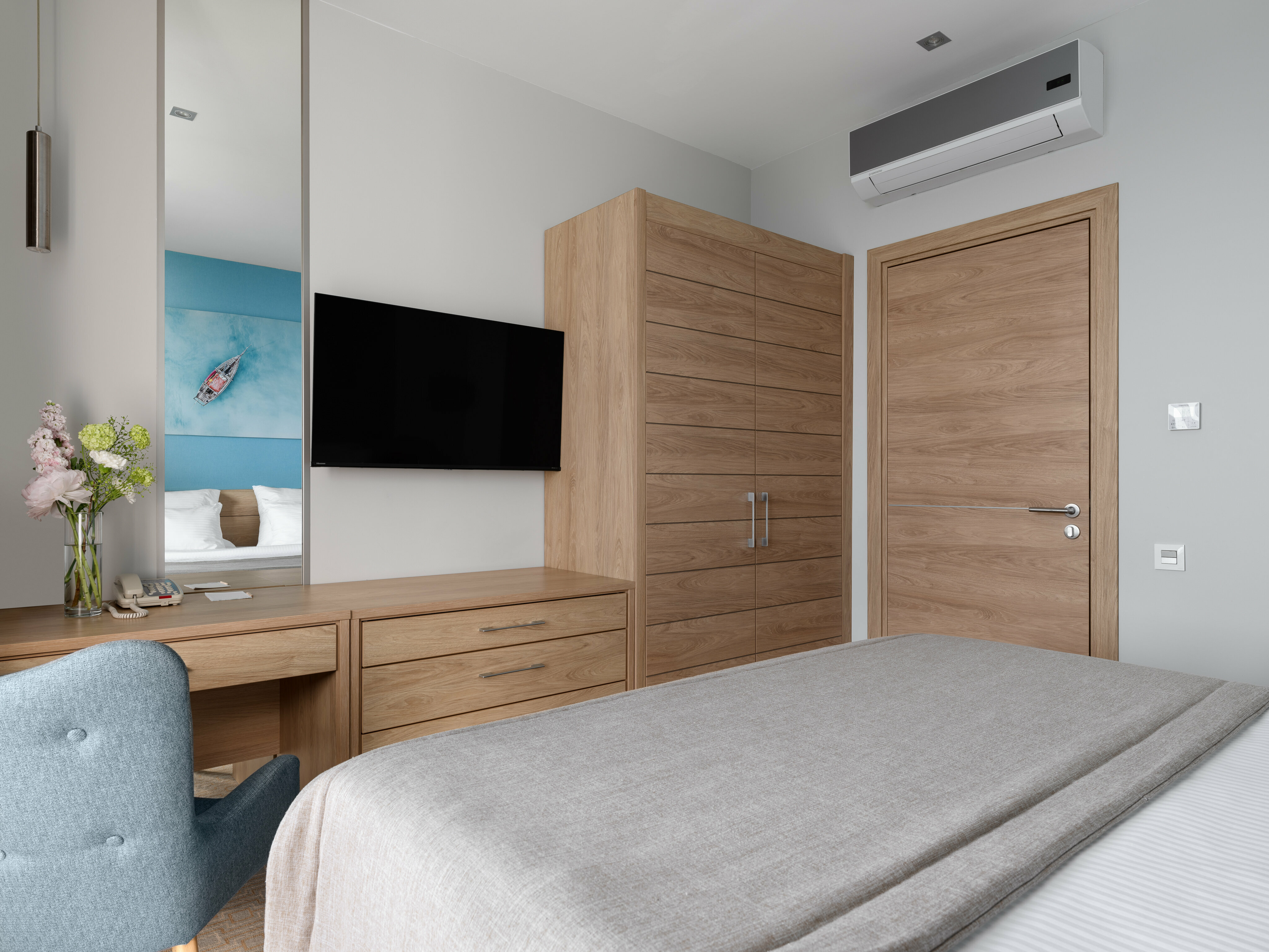 Люкс 2х комнатный с 1спальней, балкон, вид на море