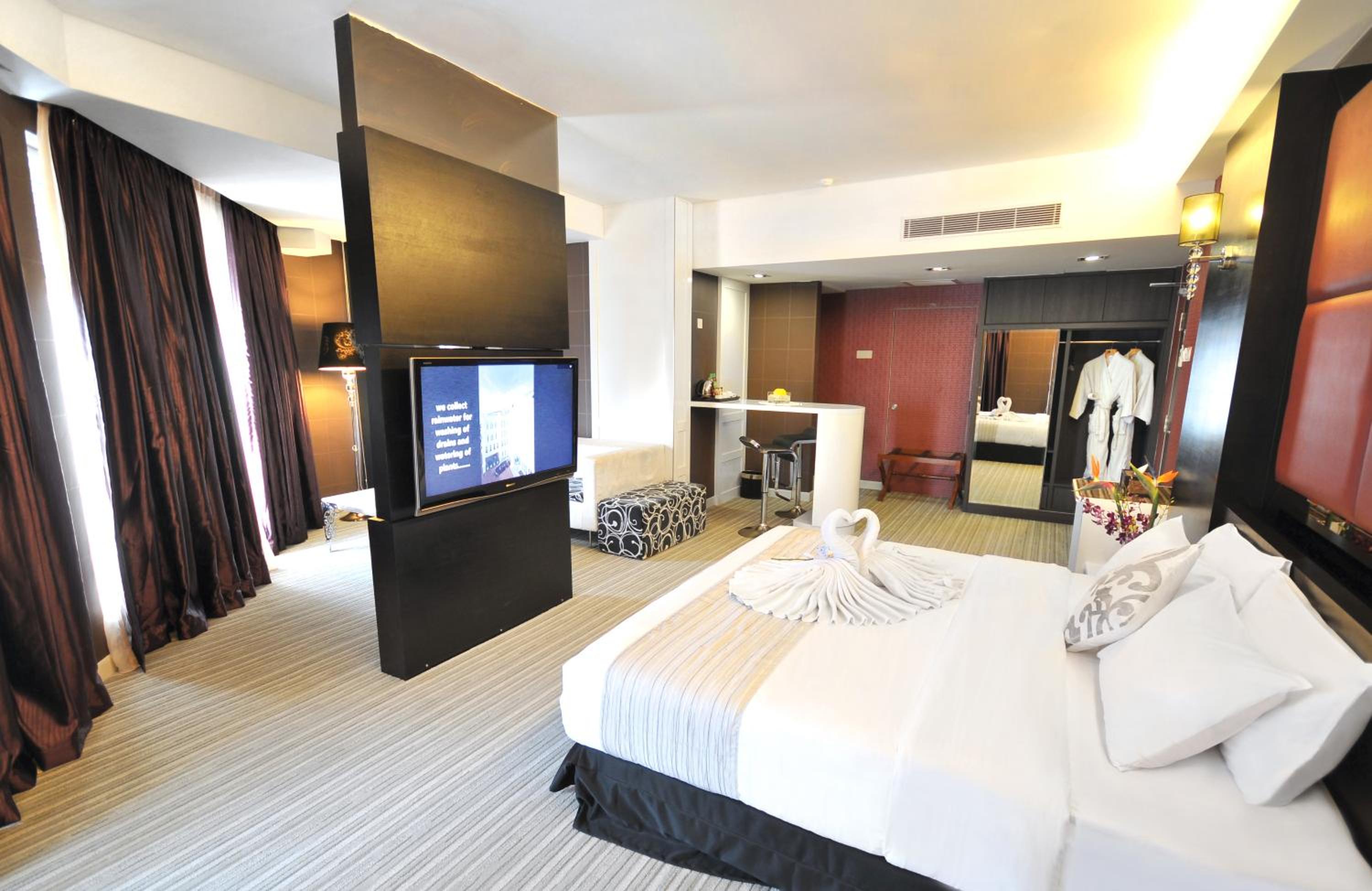 Celebration Double Suite
