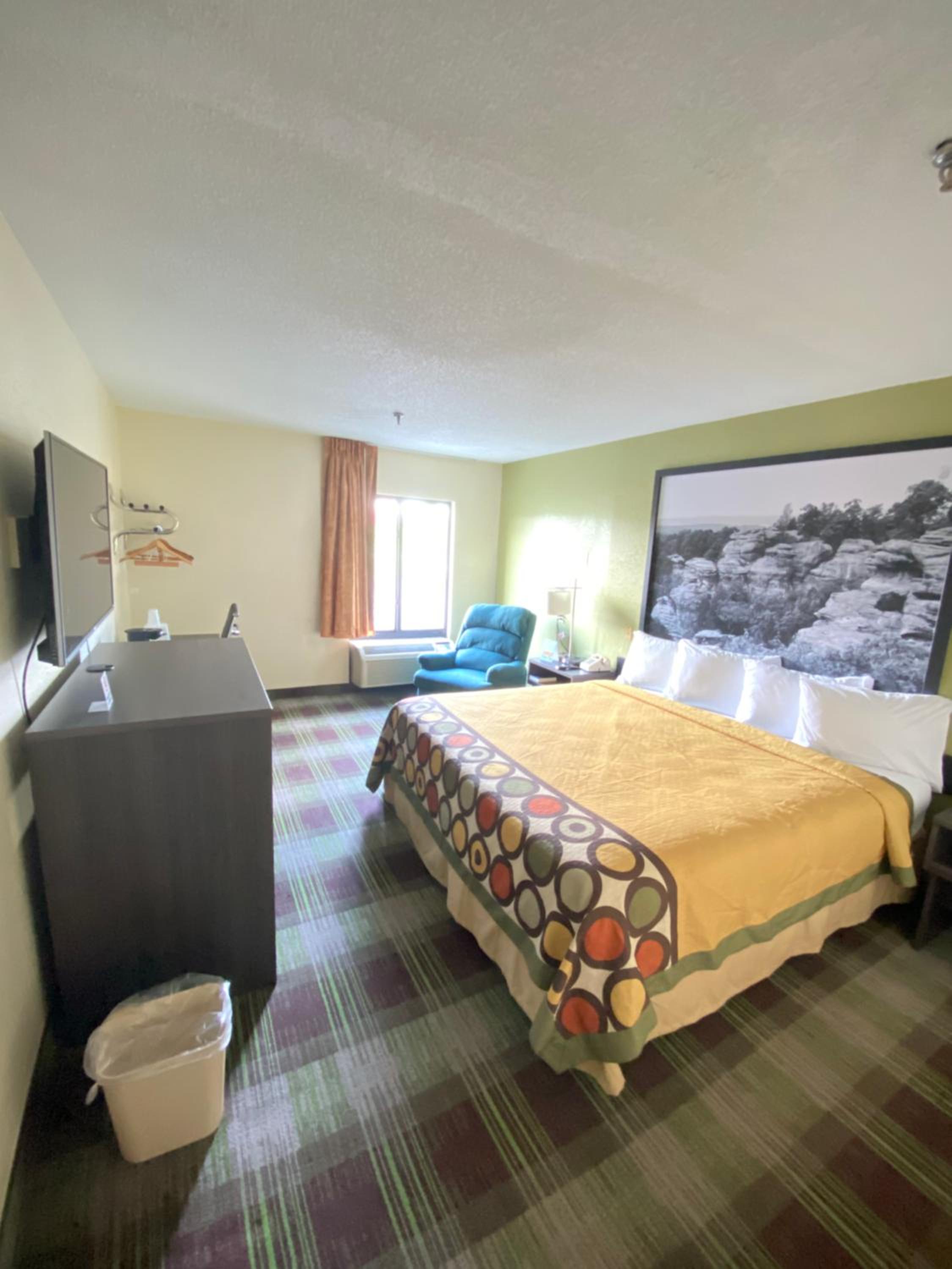 King Room - Mobility Access/Non-Smoking