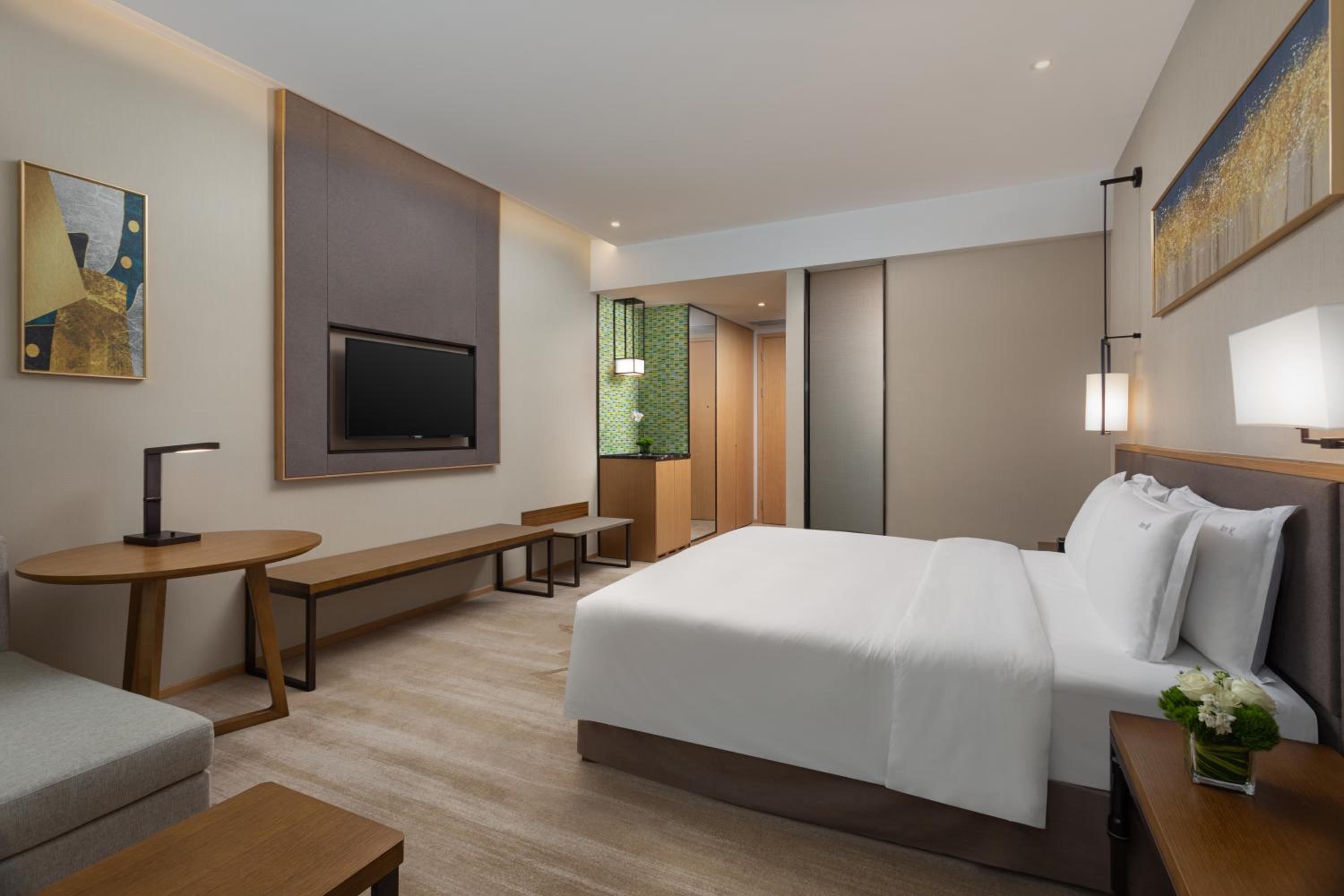 Standard King Room