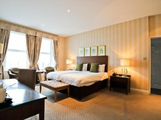 Deluxe Double Suite With View