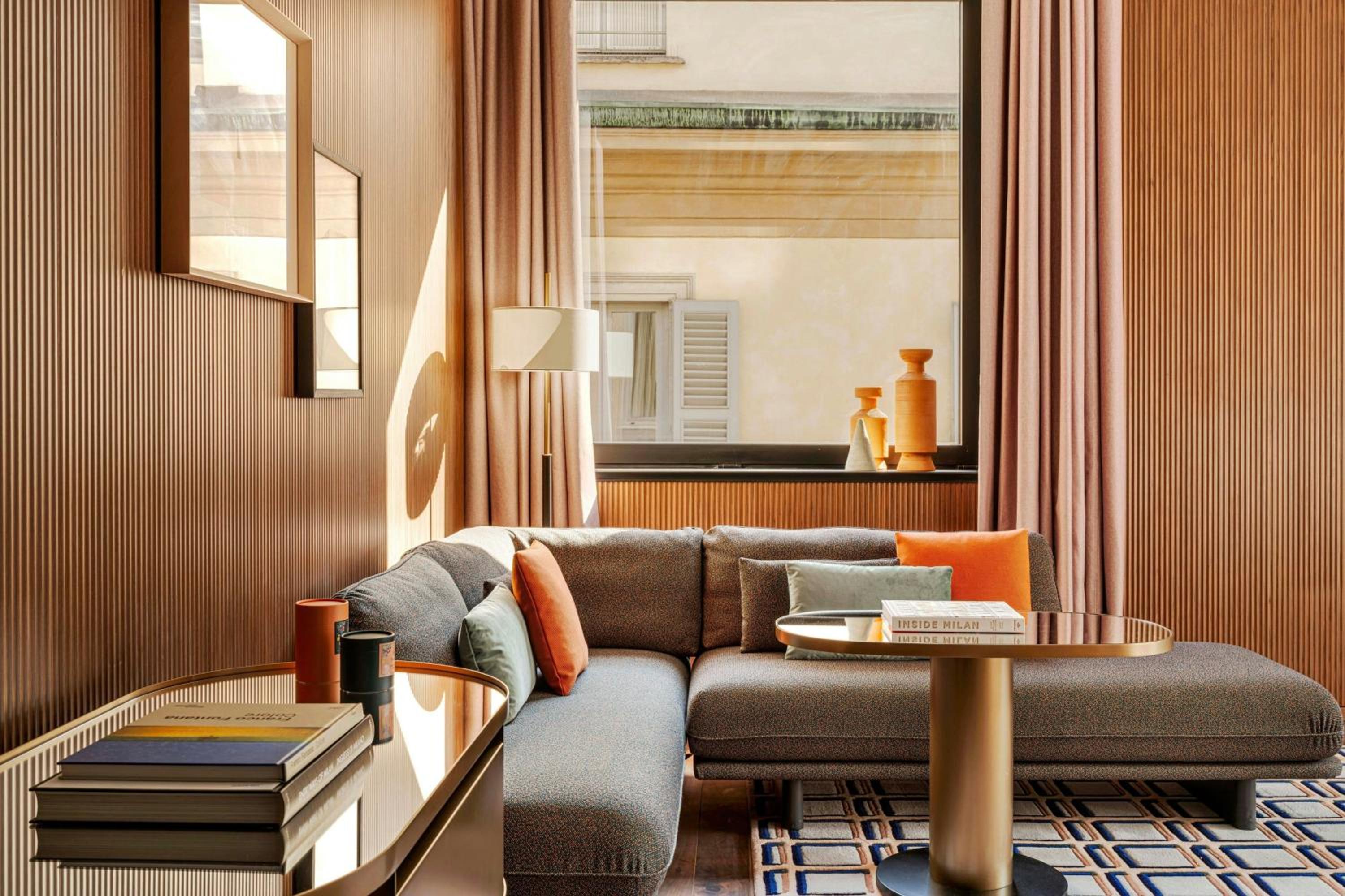 Panoramic King Suite with City View