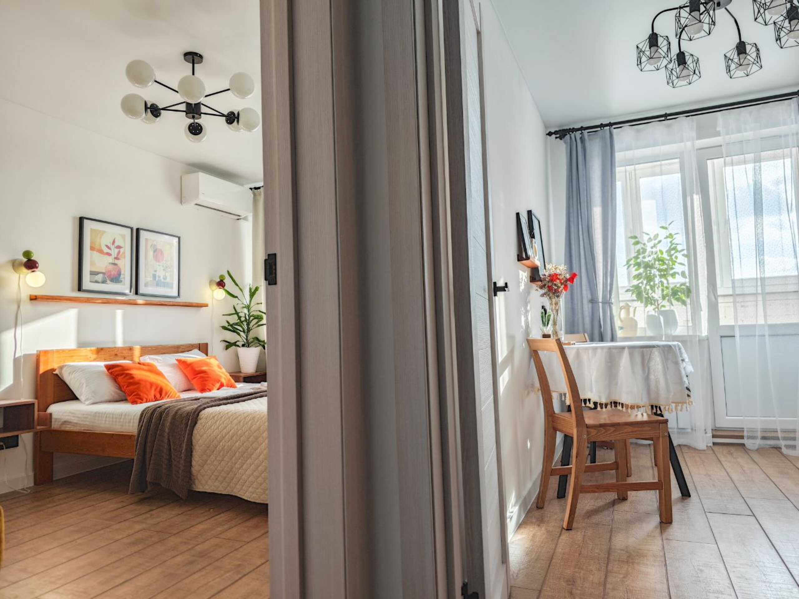 Квартира на высоком этаже с видом на город и облака в ЖК Акварель