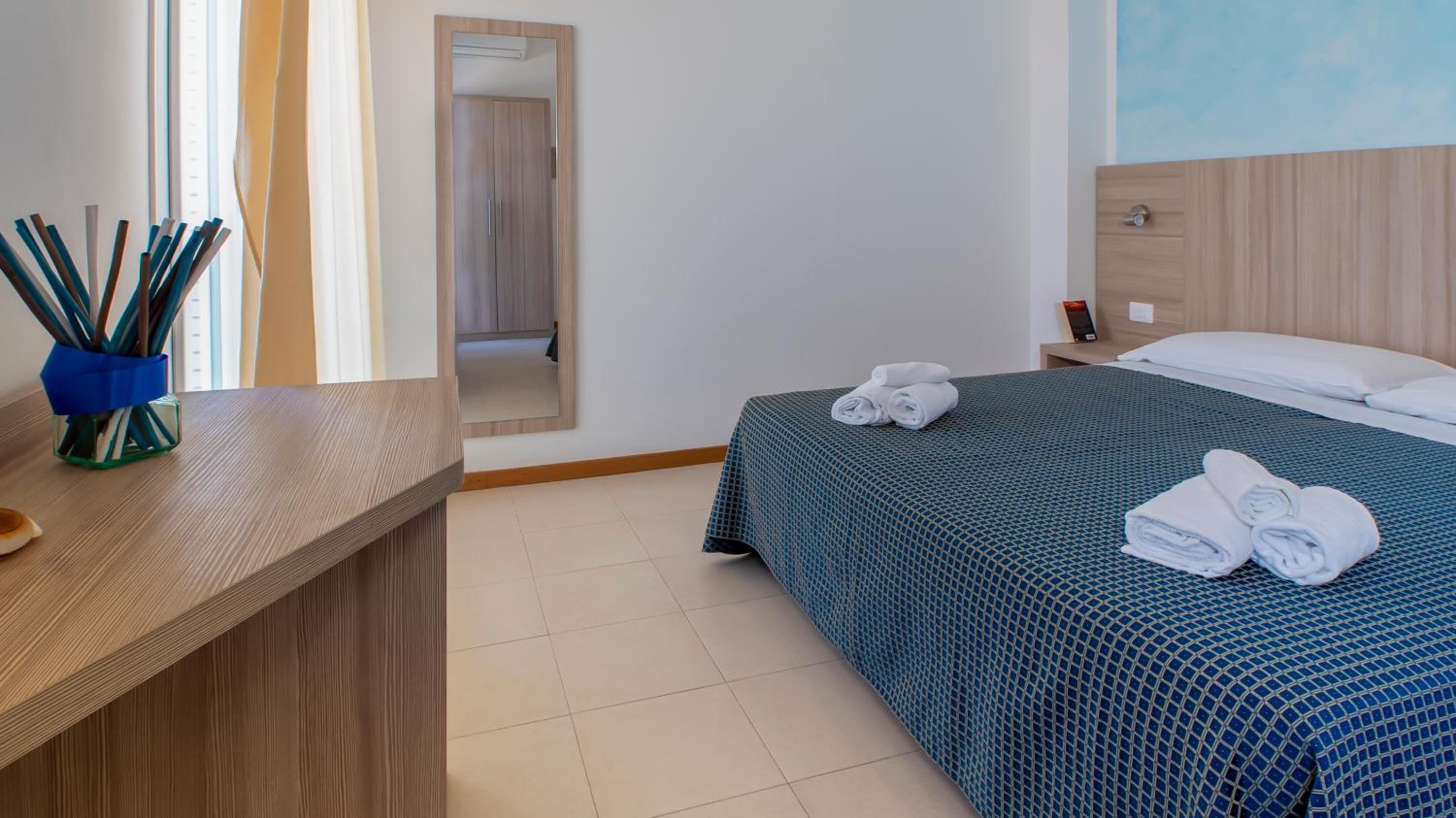 Double or Twin Room with Balcony and Sea View