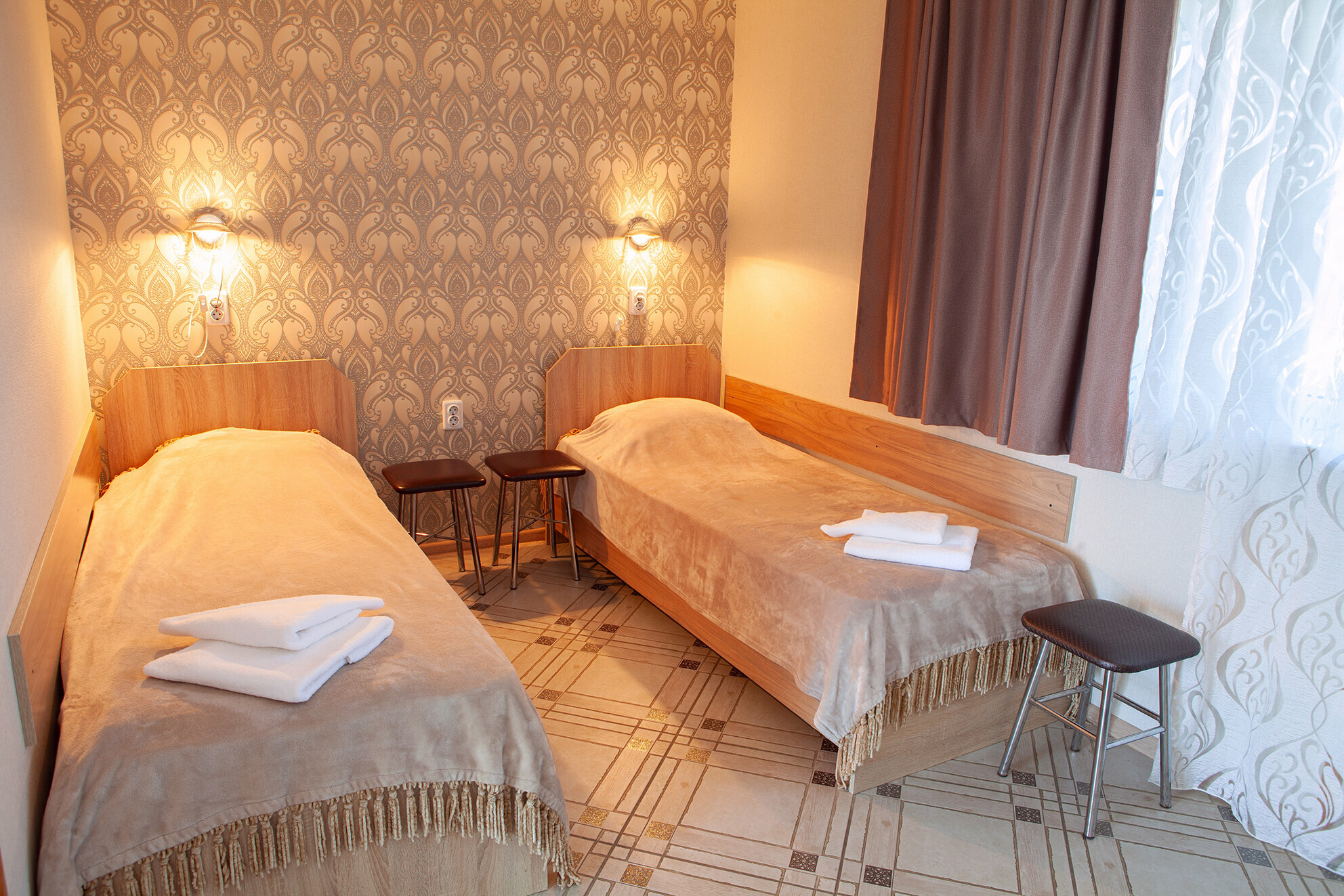 Трехместный номер с видом на город