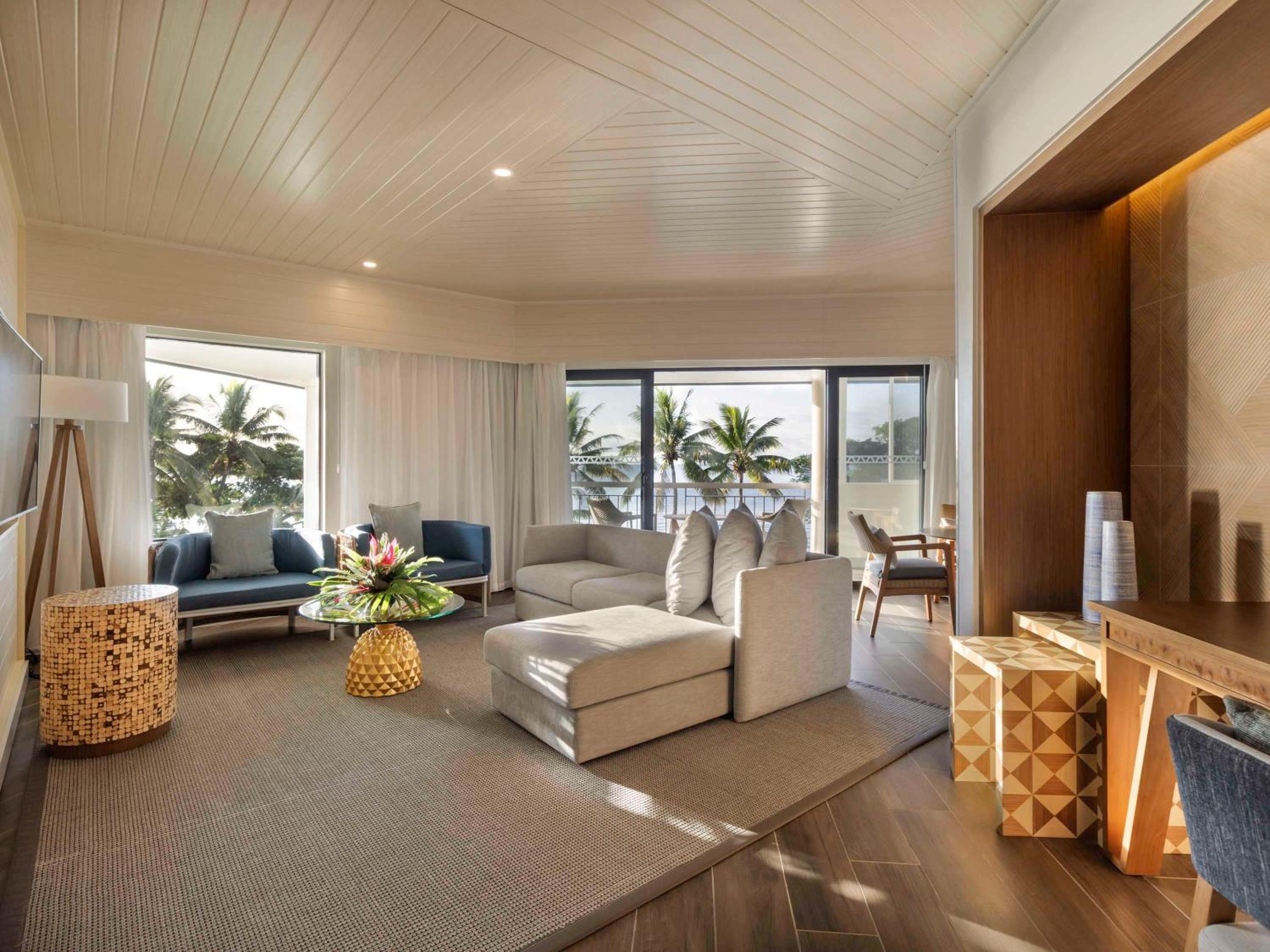 Imperial Suite with One King Bed