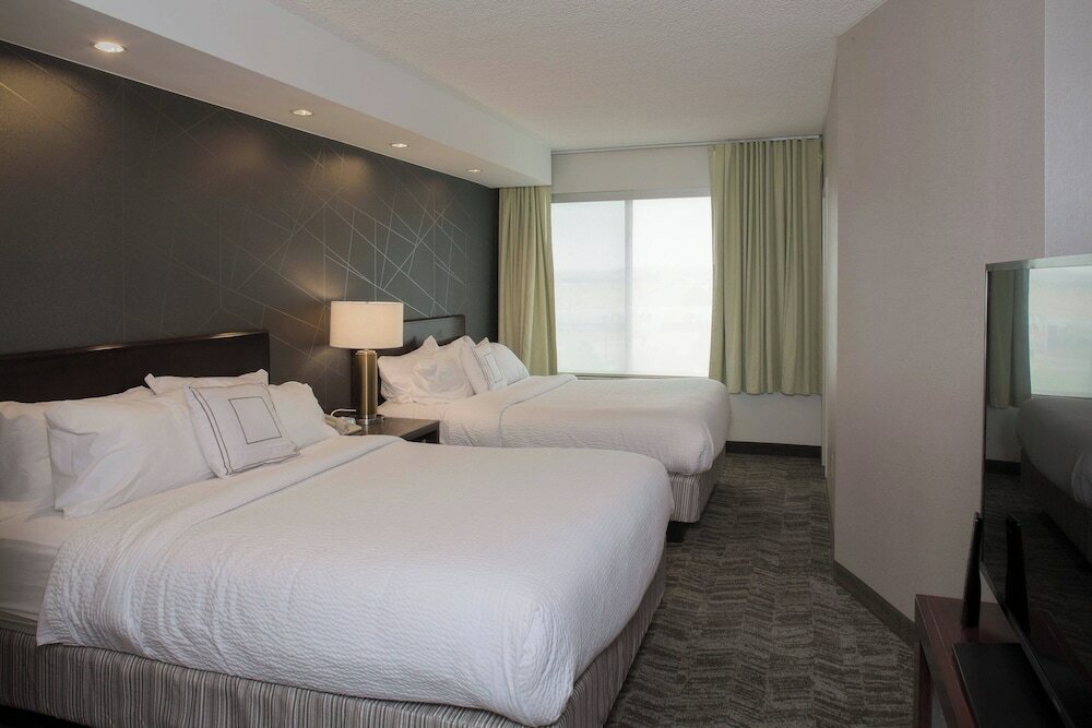 Suite, Multiple Beds