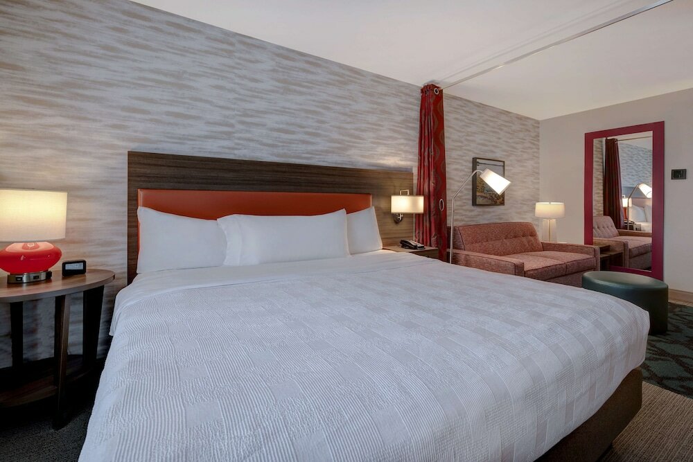 Studio Suite, 1 King Bed, Non Smoking