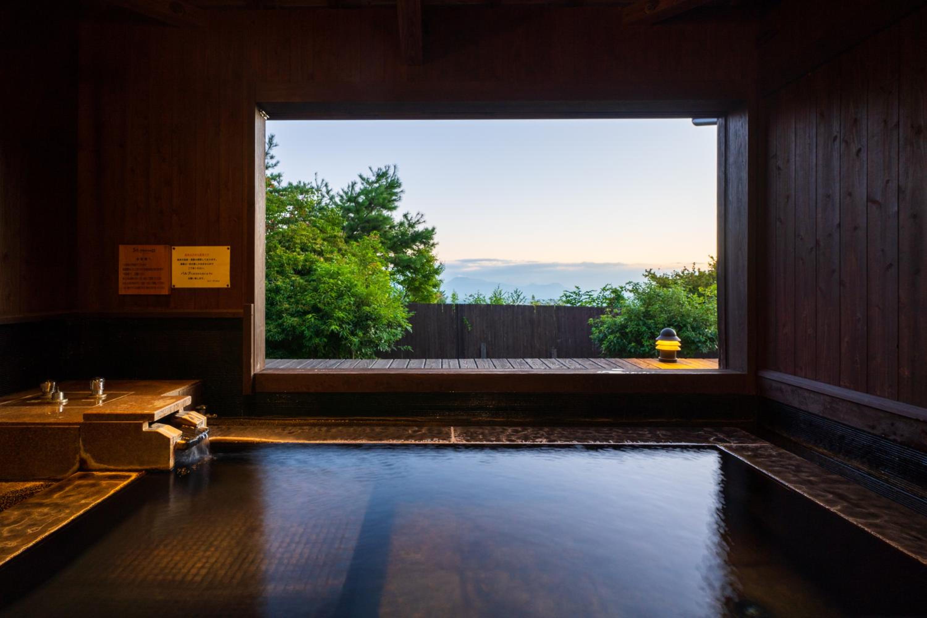 Twin Room with Private Bathroom