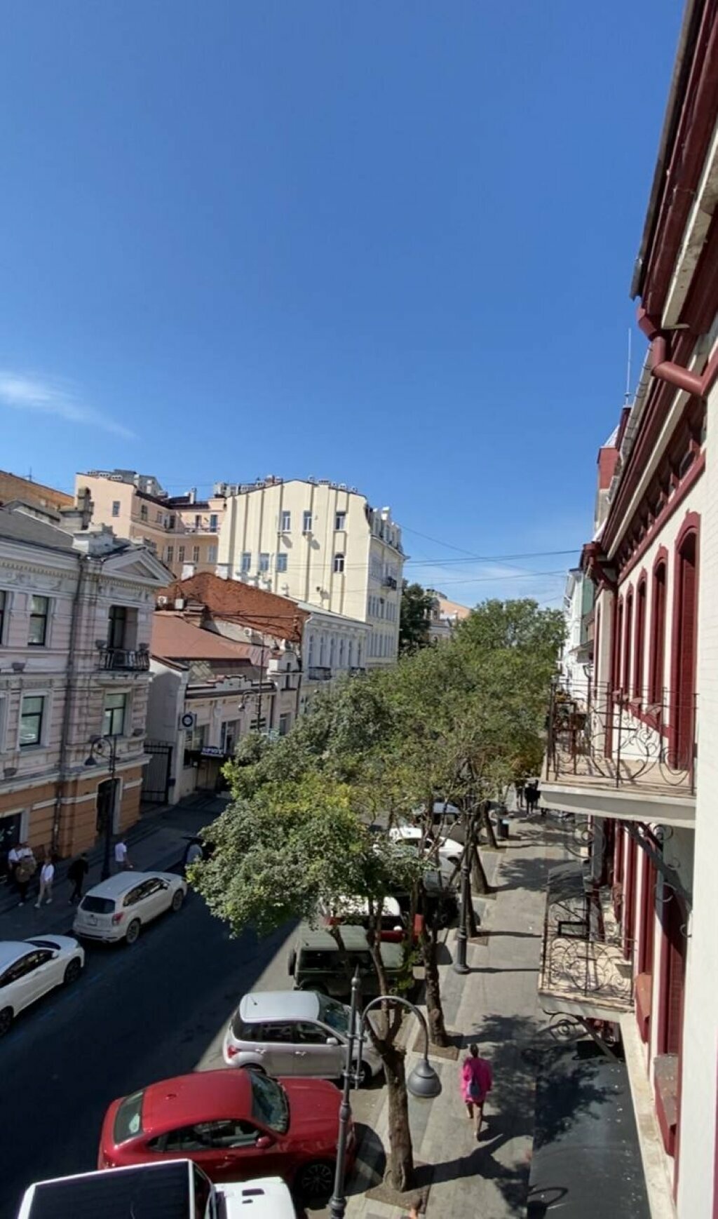 Трехместный номер с балконом
