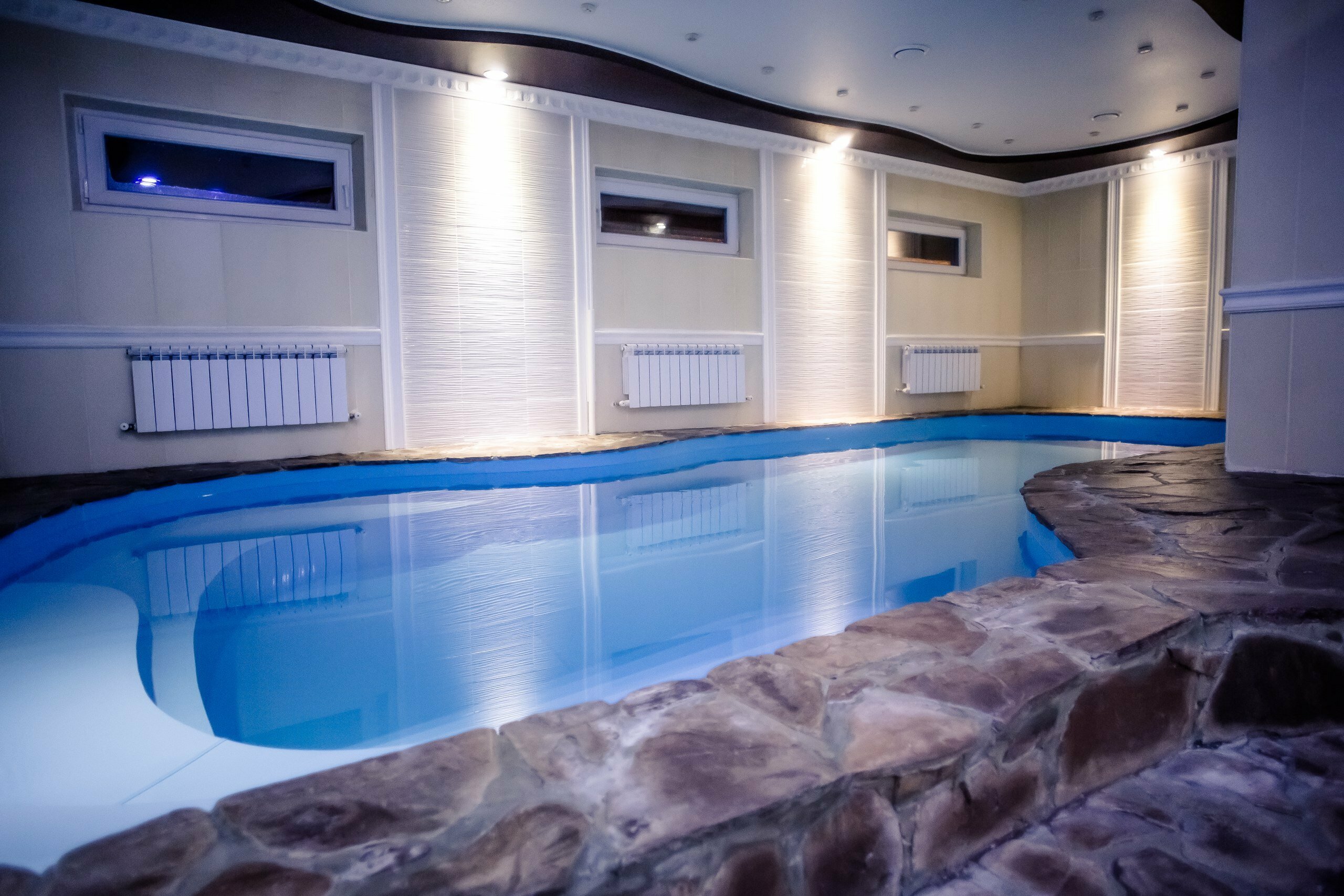 Коттедж с собственным бассейном